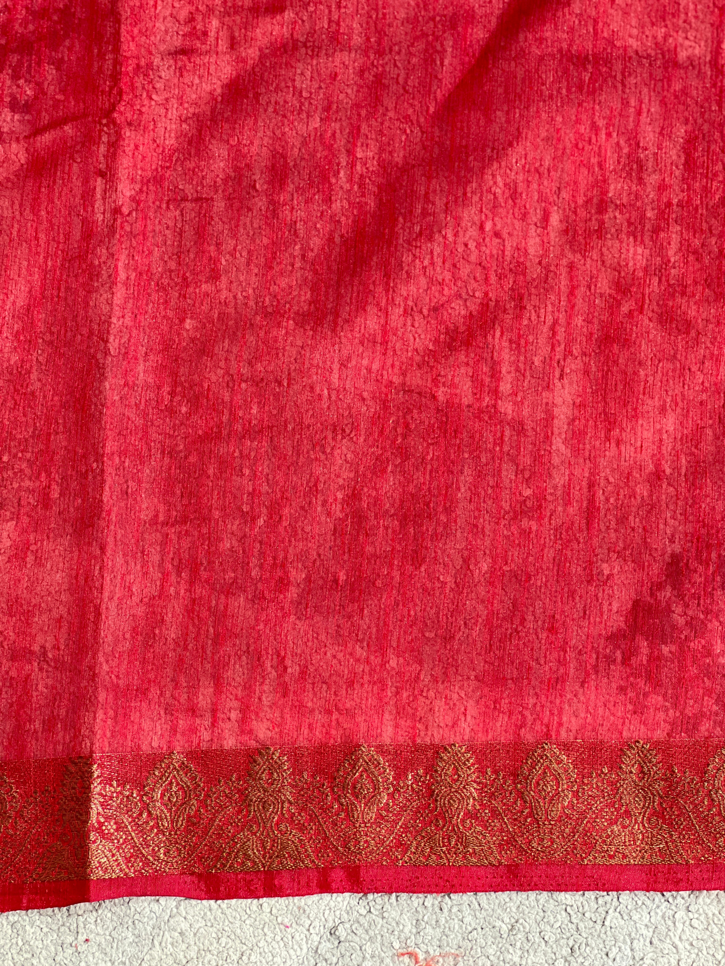 Golden Zari Weaved Border Pattern Linen Finish Saree | YNG1312