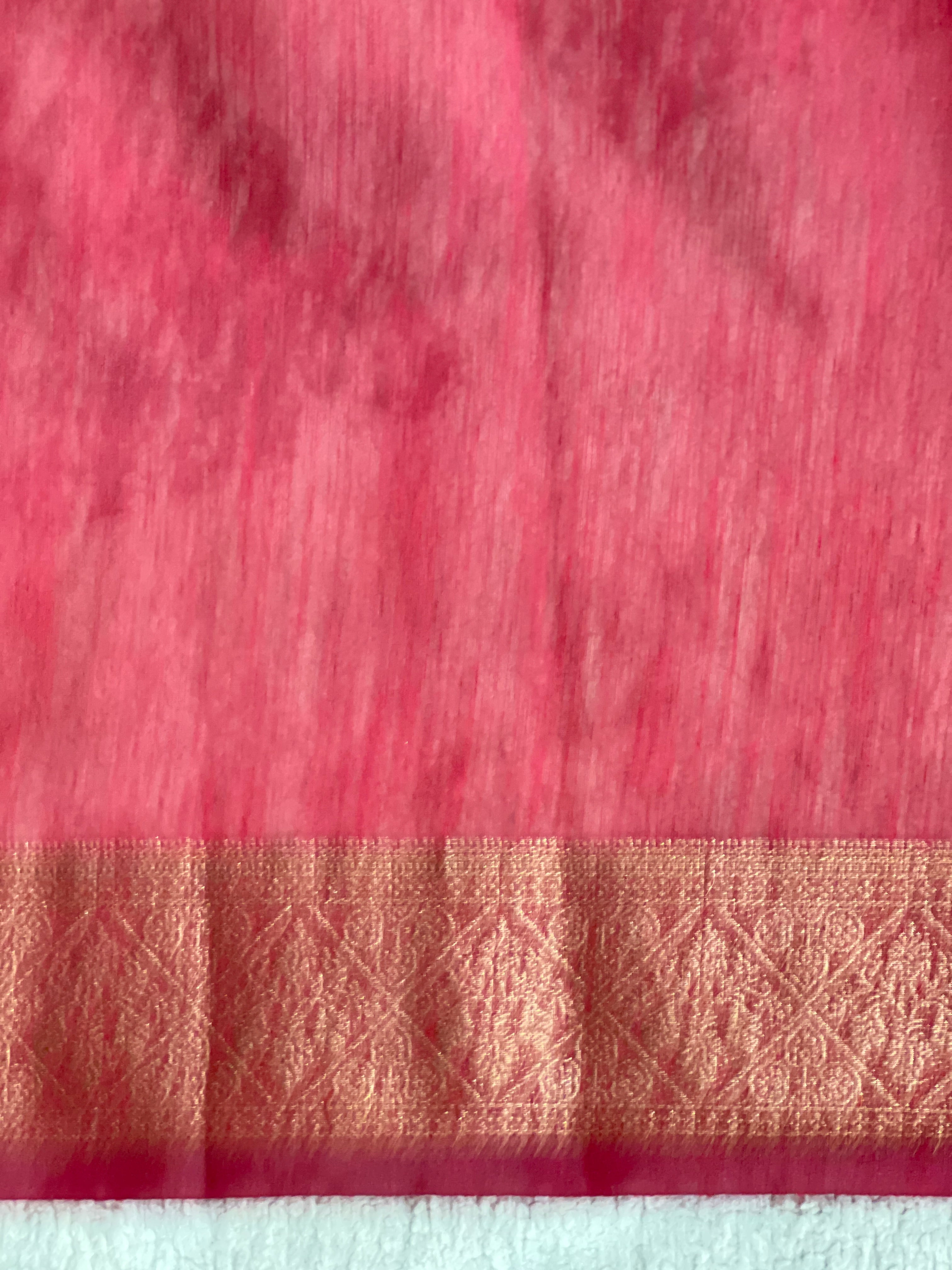 Golden Zari Weaved Border Pattern Linen Finish Saree | YNG1316