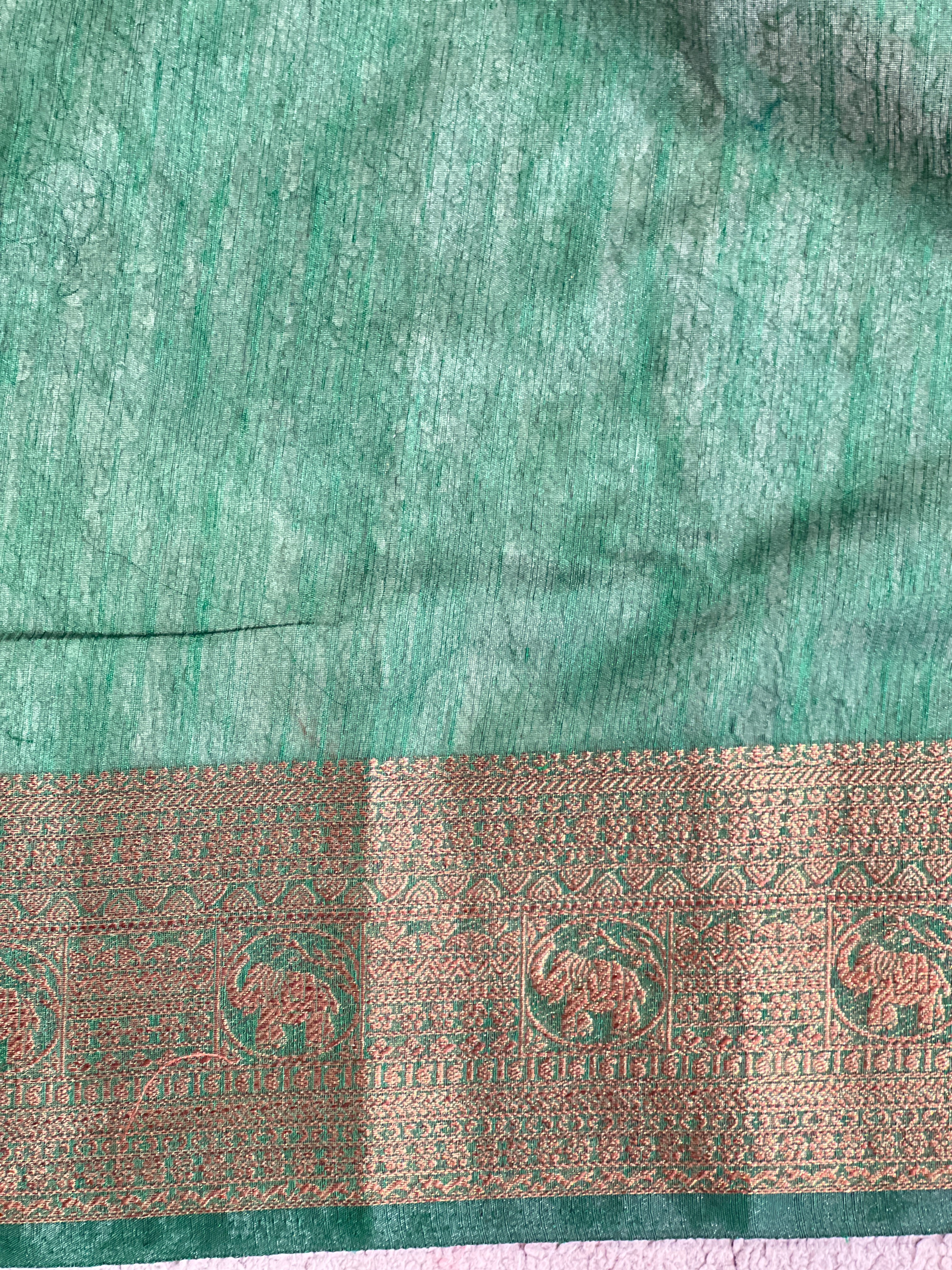 Golden Zari Weaved Border Pattern Linen Finish Saree |  YNG1294