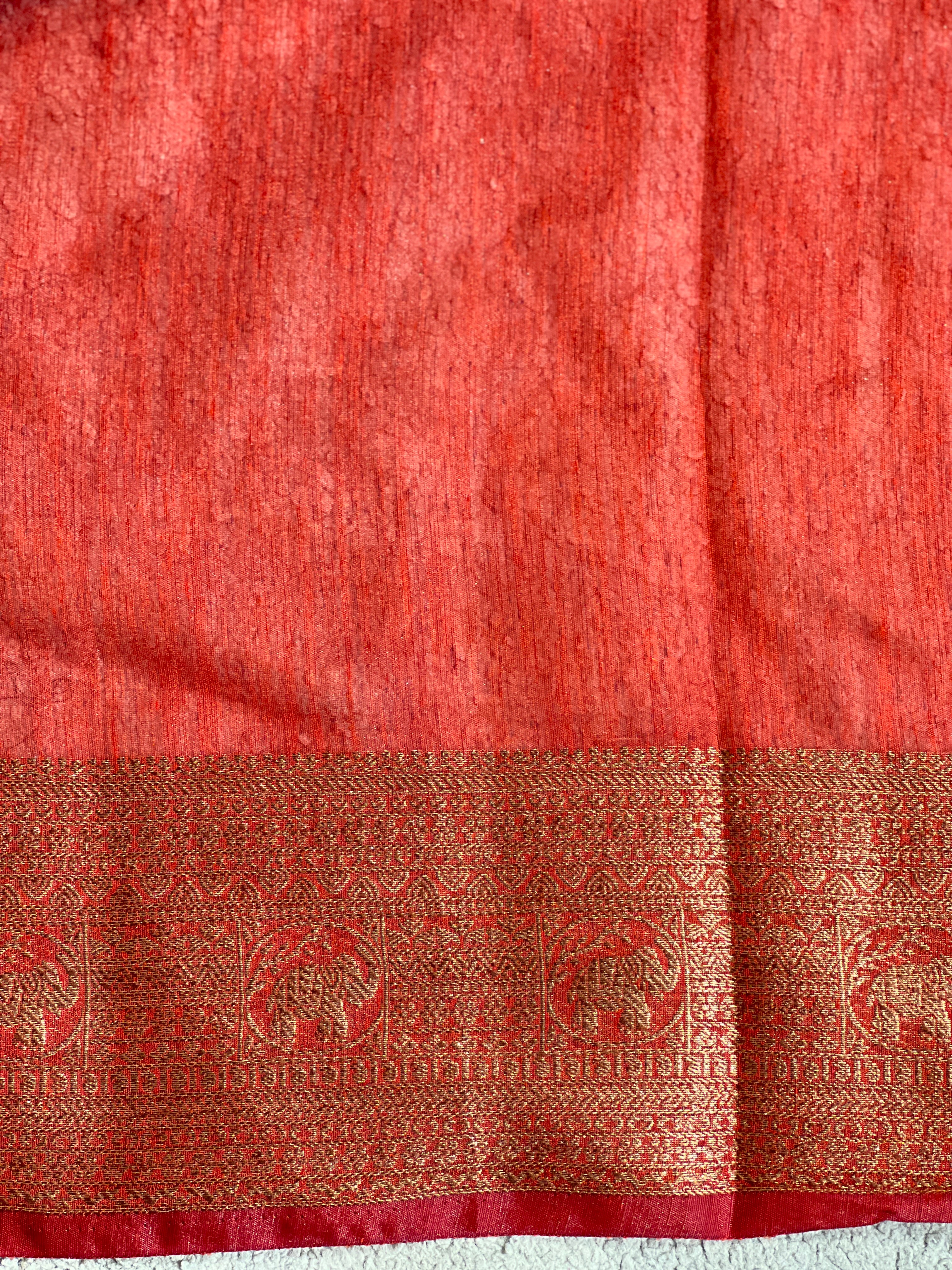 Golden Zari Weaved Border Pattern Linen Finish Saree | YNG1292