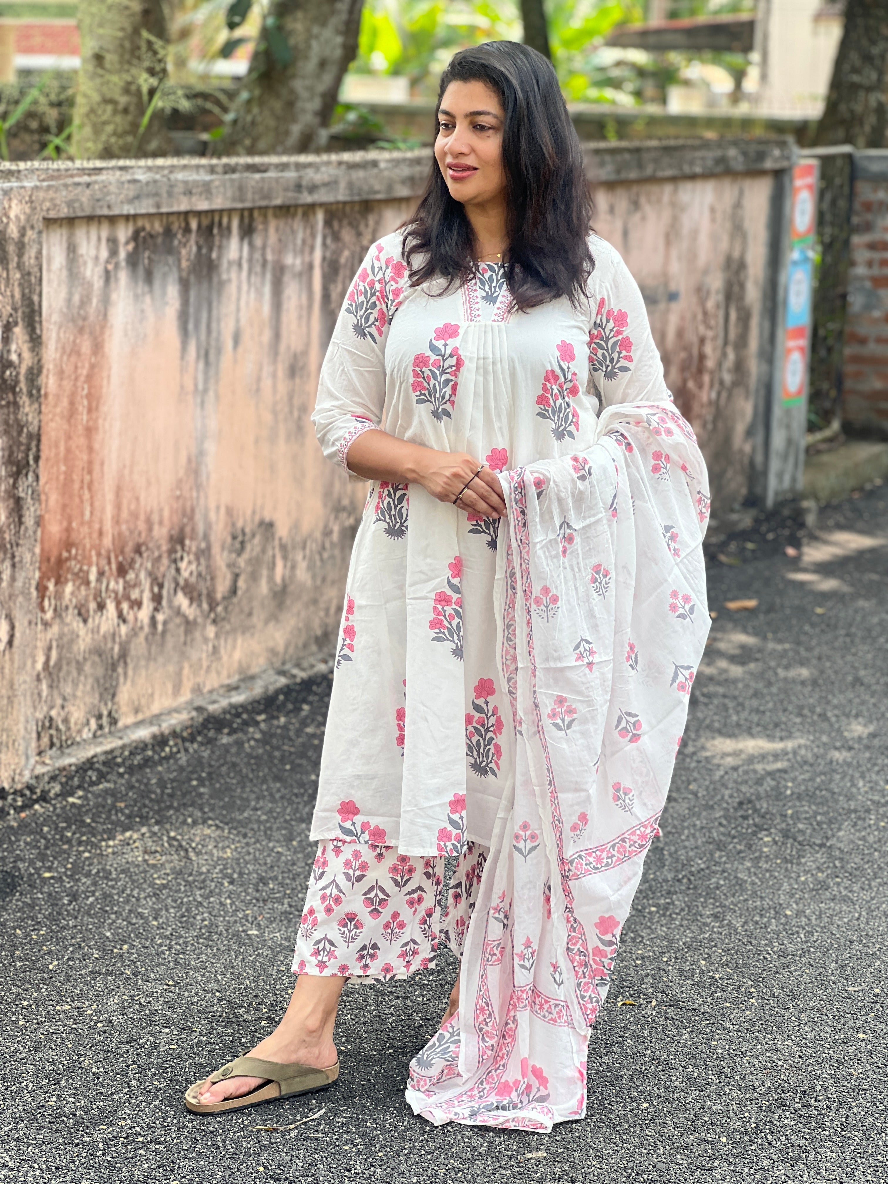 Floral Digital Printed Soft Cotton Kurta Set | PGI310