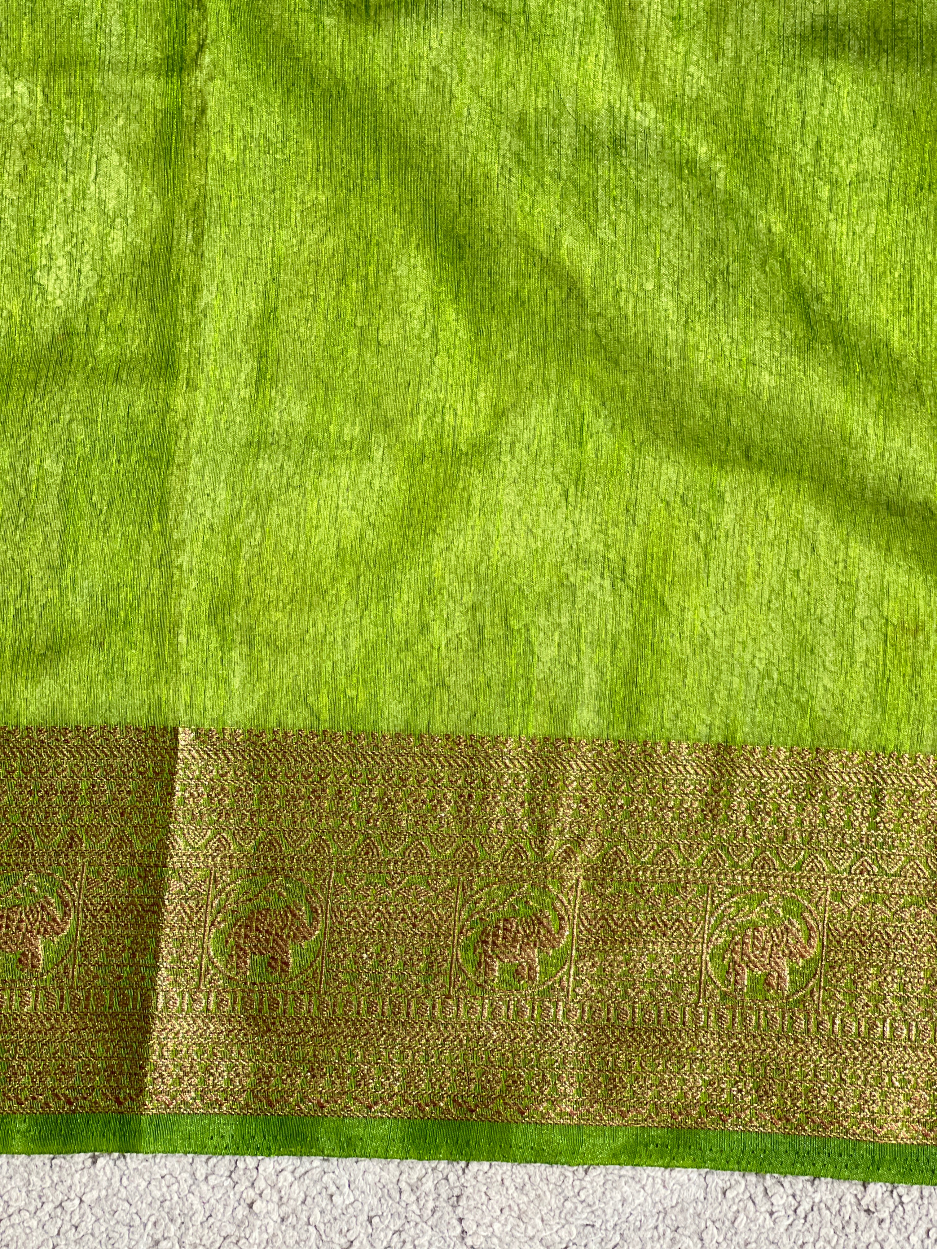 Golden Zari Weaved Border Pattern Linen Finish Saree | YNG1290