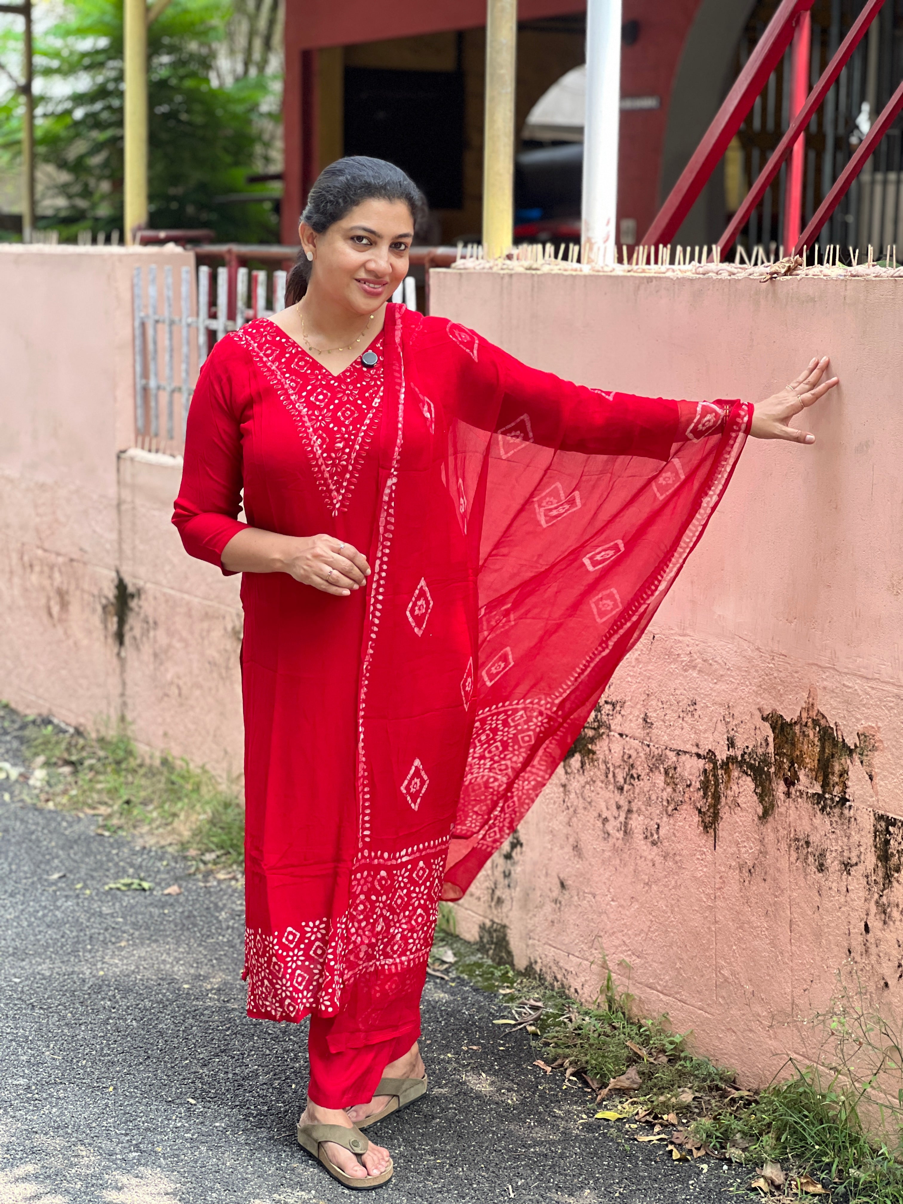 Hand Batik Printed Georgette Kurta Set | SLM142