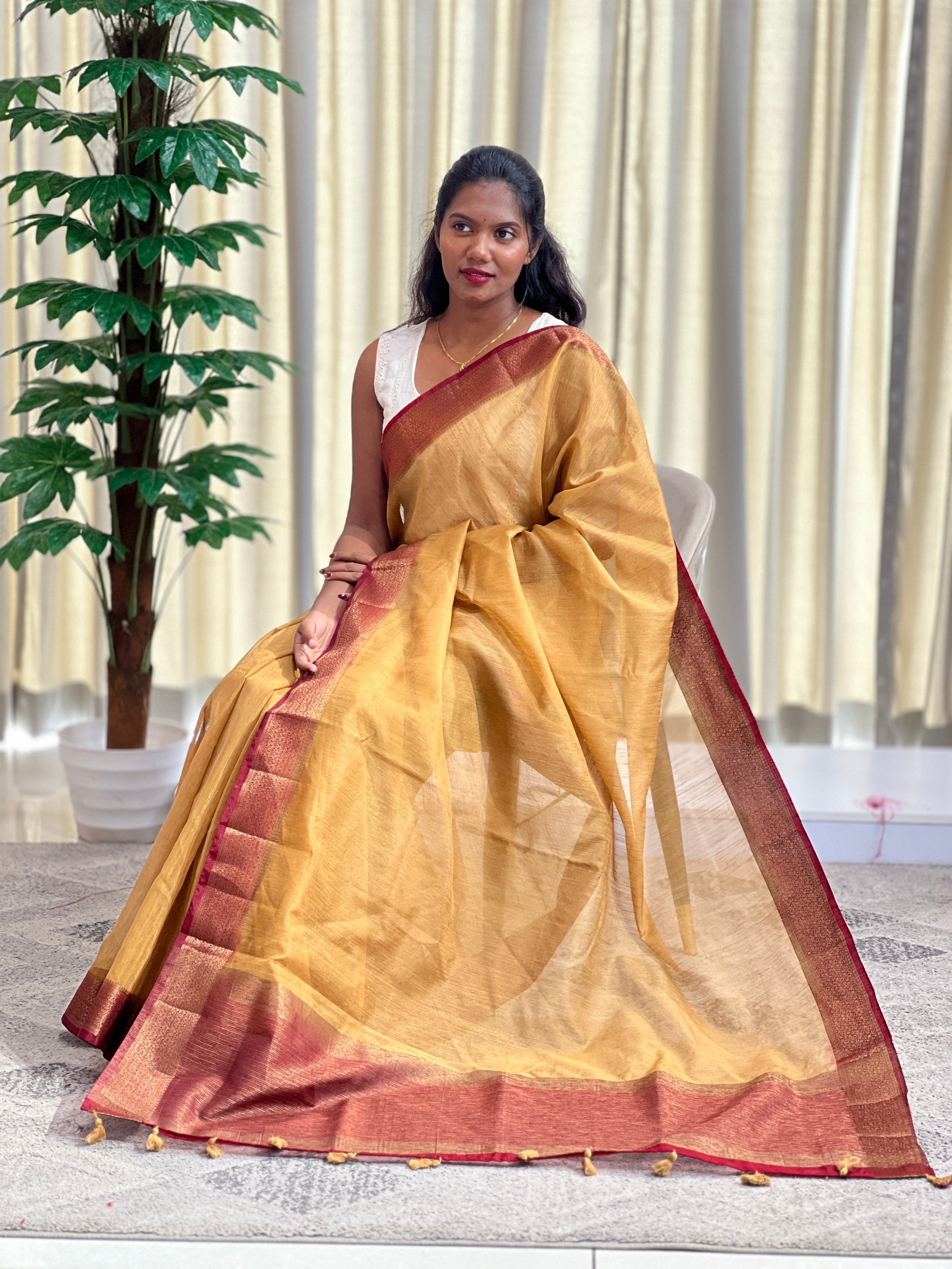 Golden Zari Weaved Border Pattern Linen Finish Saree | YNG1319