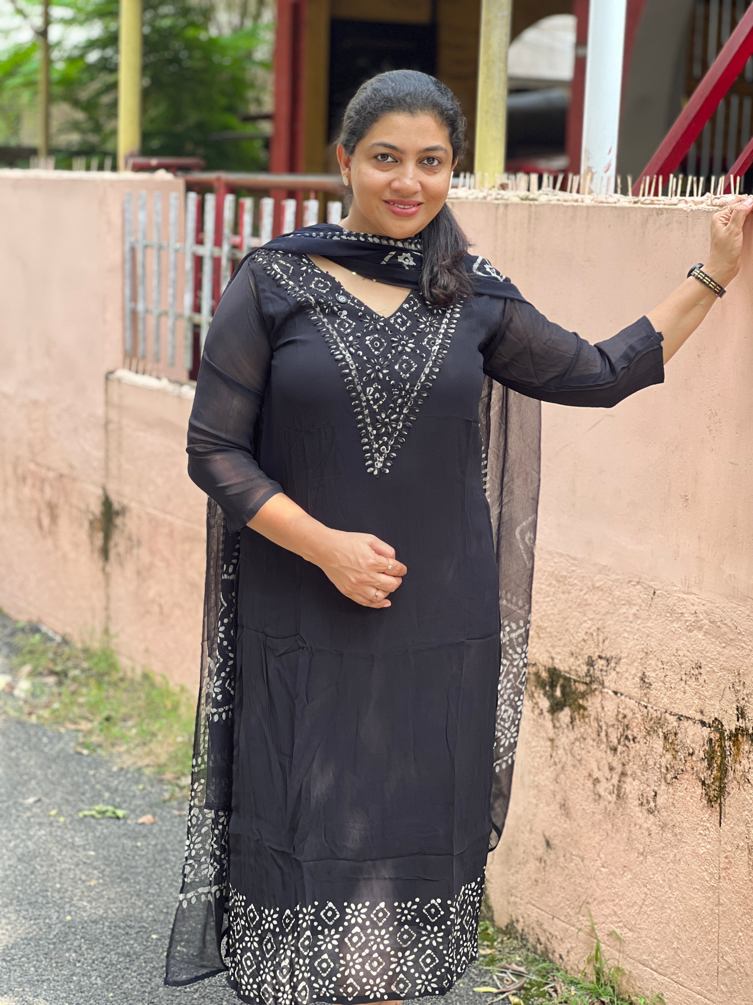 Hand Batik Printed Georgette Kurta Set | SLM143