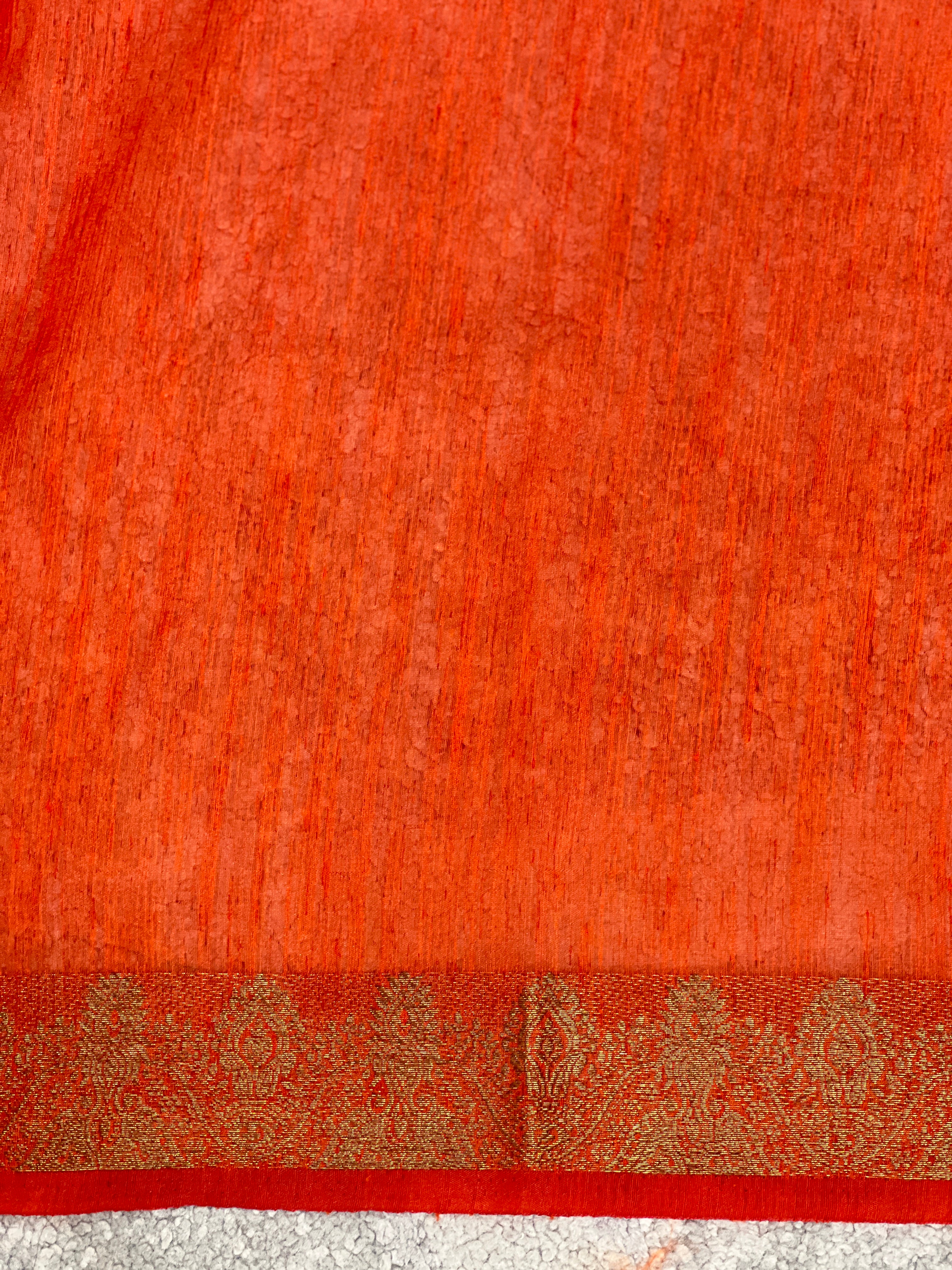 Golden Zari Weaved Border Pattern Linen Finish Saree | YNG1302