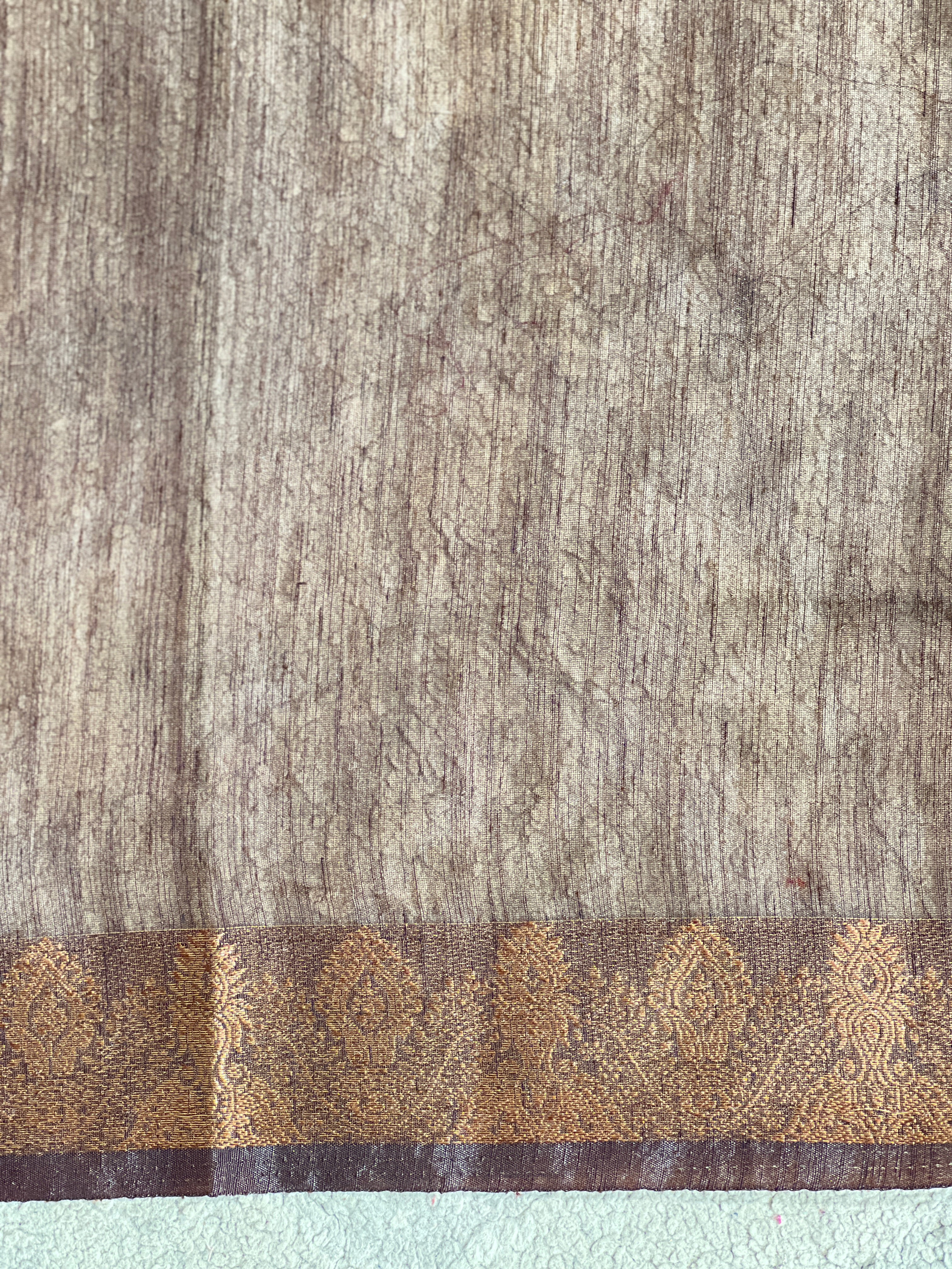 Golden Zari Weaved Border Pattern Linen Finish Saree | YNG1310