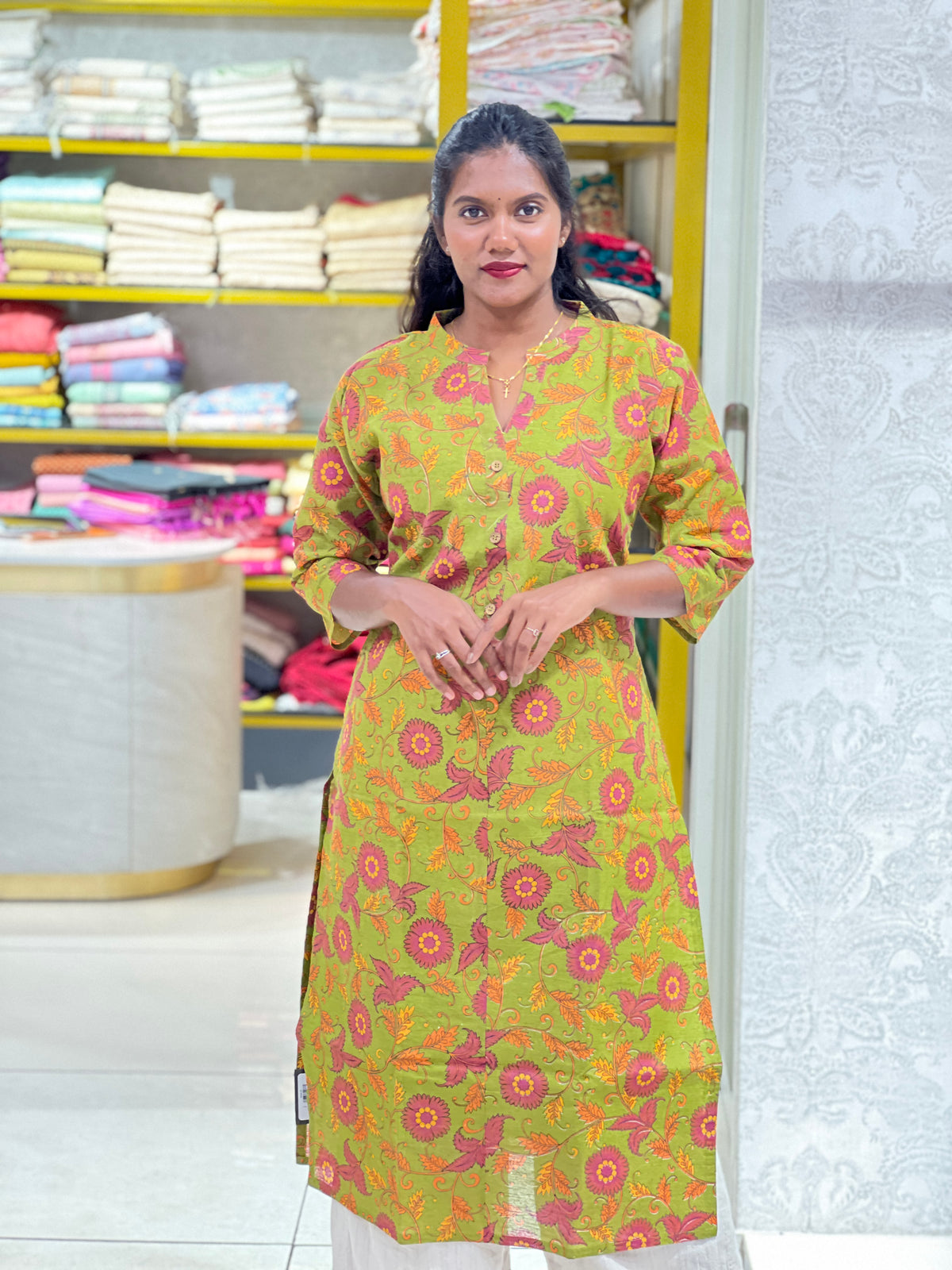 Floral Printed Pattern Cotton Kurta |  RMLA370