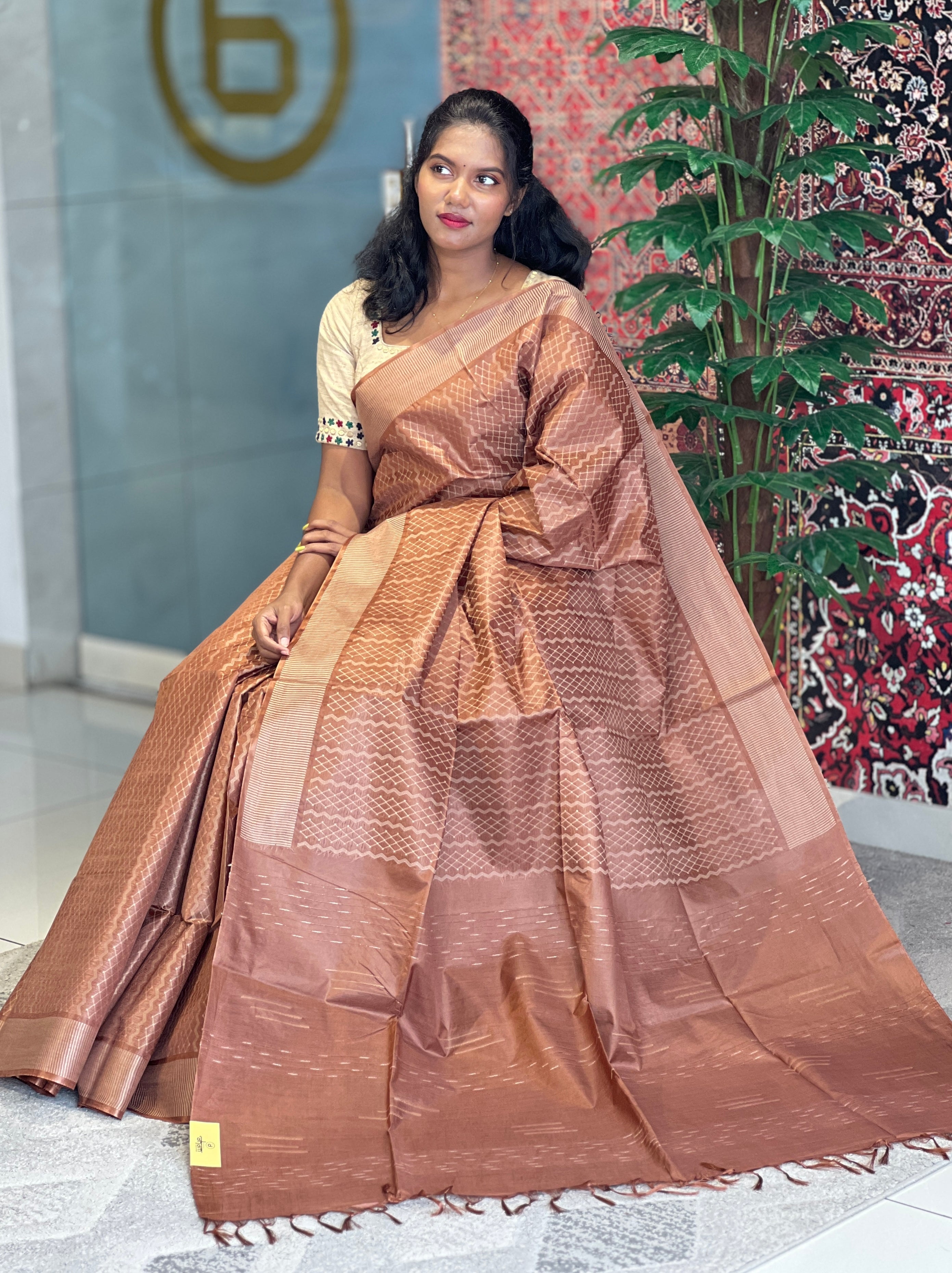 Thread Weaving Geometric Patterned Semi Tussar Saree | PNS166
