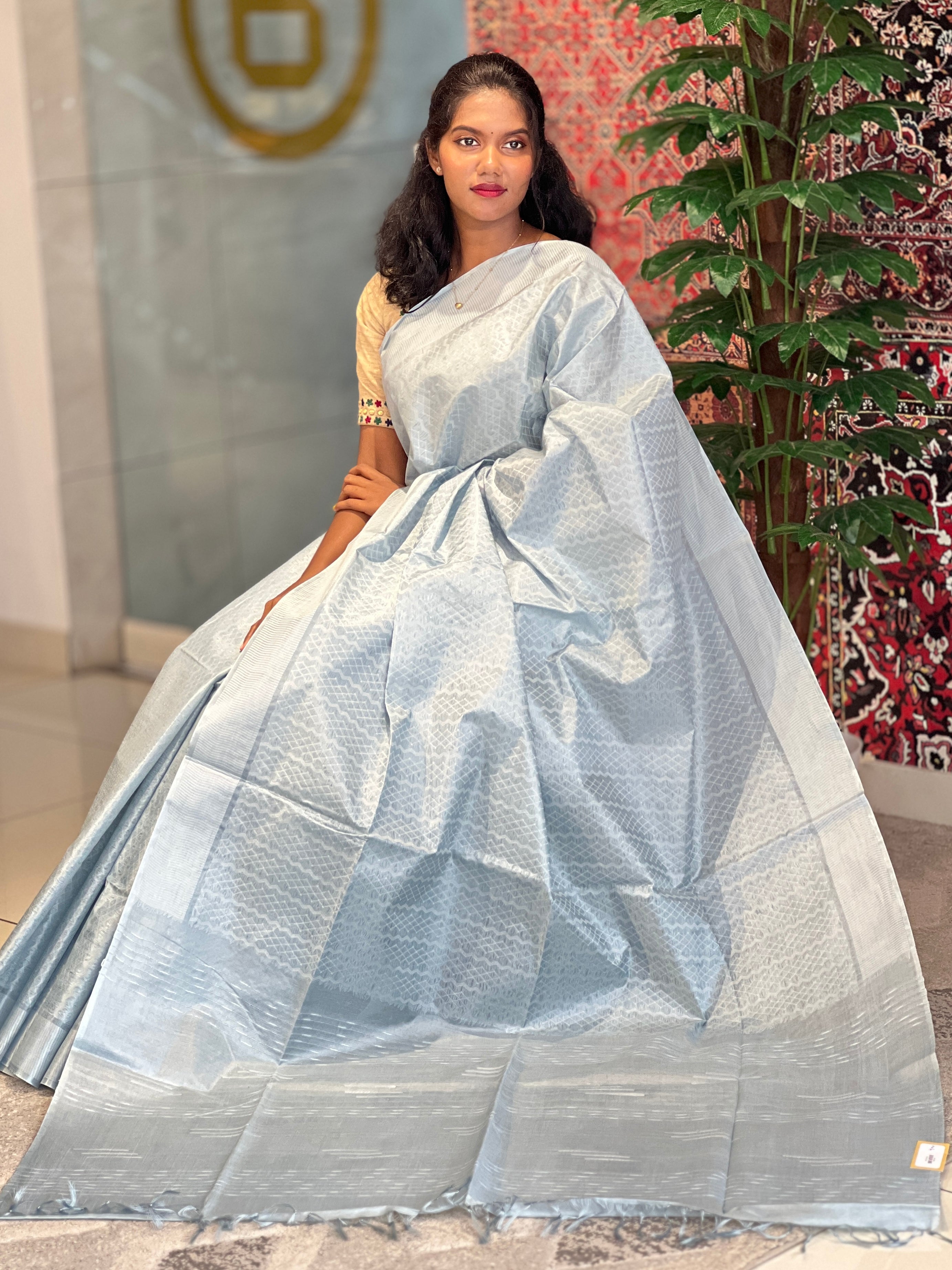 Thread Weaving Geometric Patterned Semi Tussar Saree | PNS165