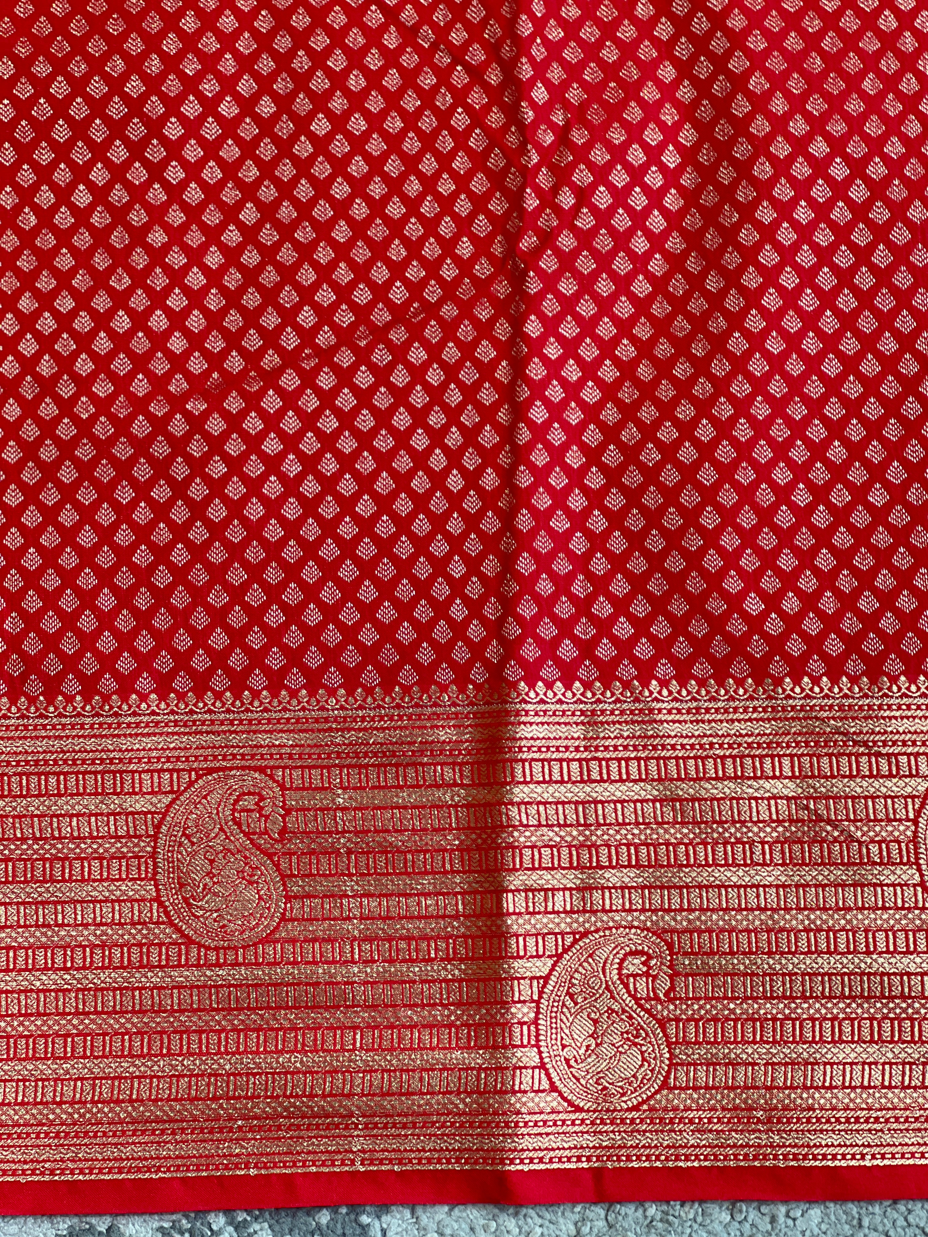 Floral Buta Woven Soft Silk Saree | RVS159