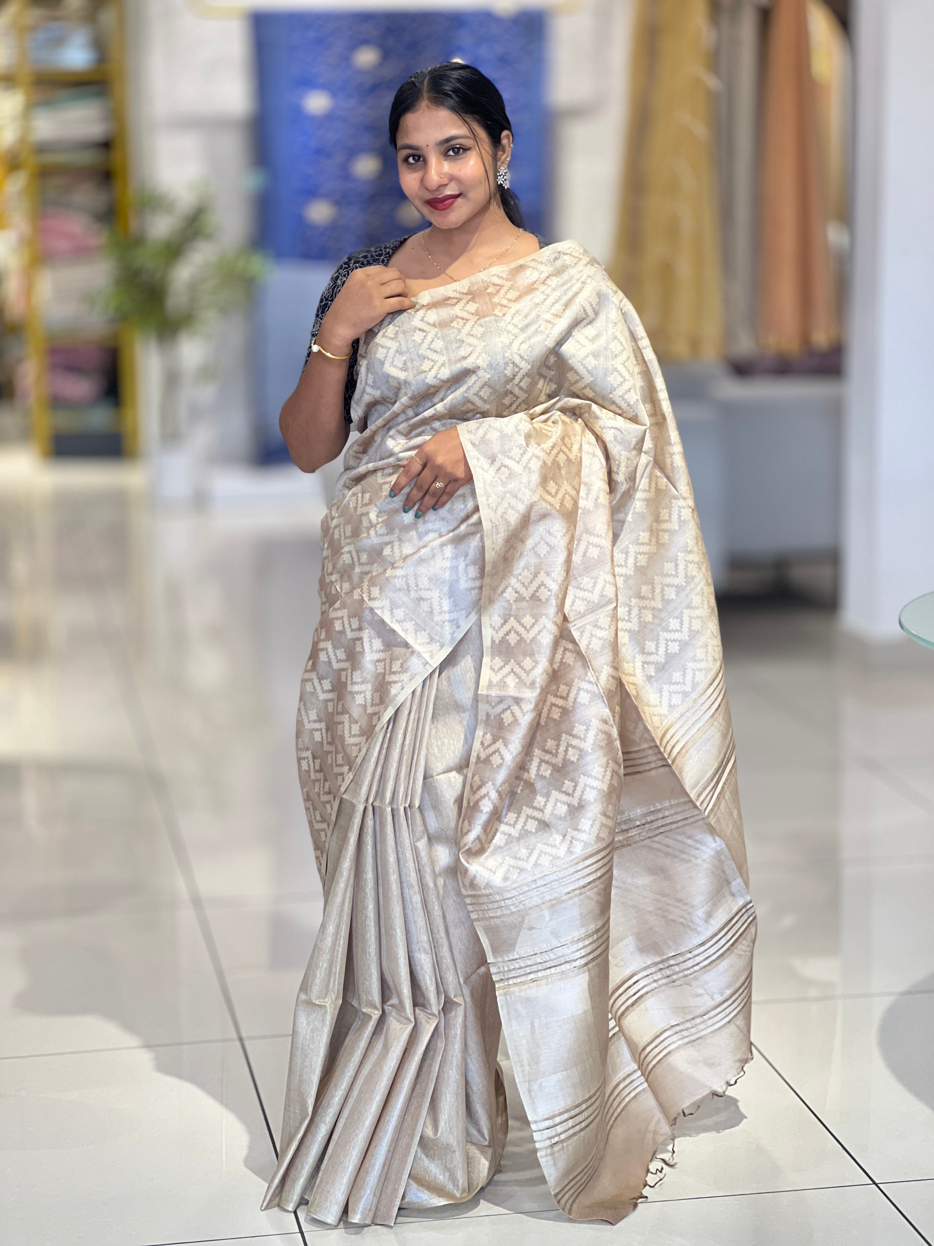 Thread Weaving Zigzag Patterned Noil Tussar Saree | PNS218