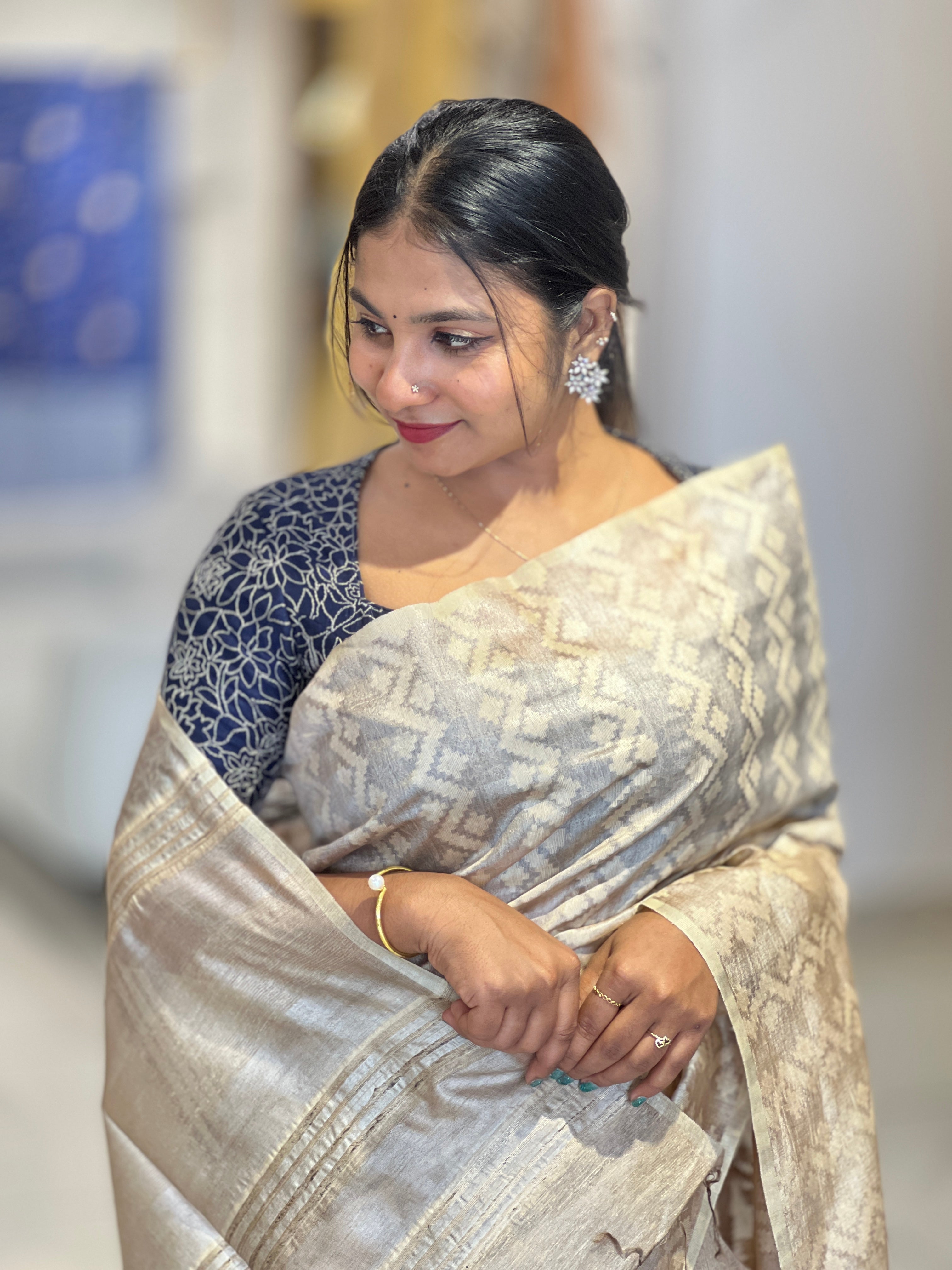 Thread Weaving Zigzag Patterned Noil Tussar Saree | PNS218