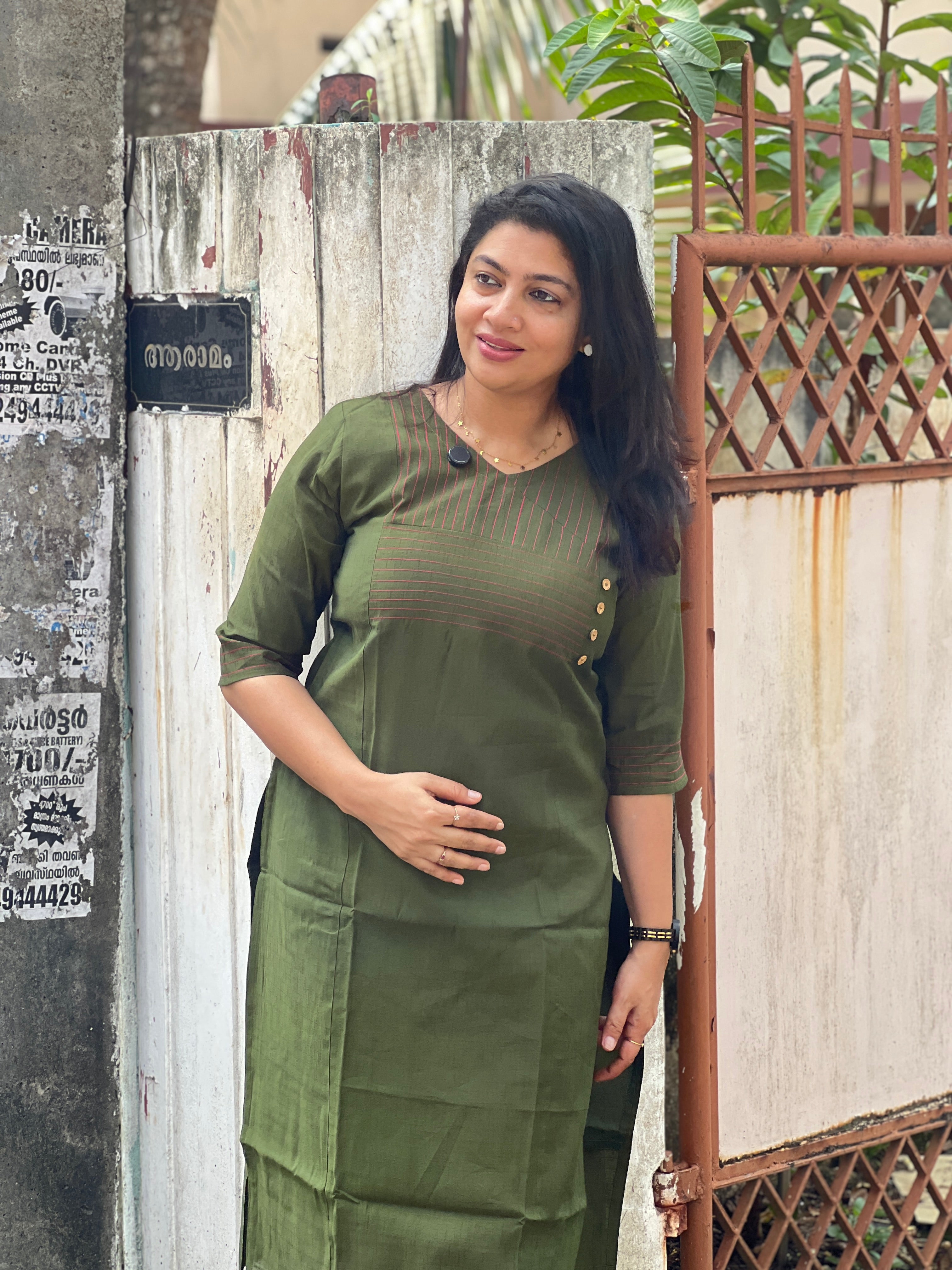 Running Stitch Detailed Rayon Finish Kurta | RMLA285