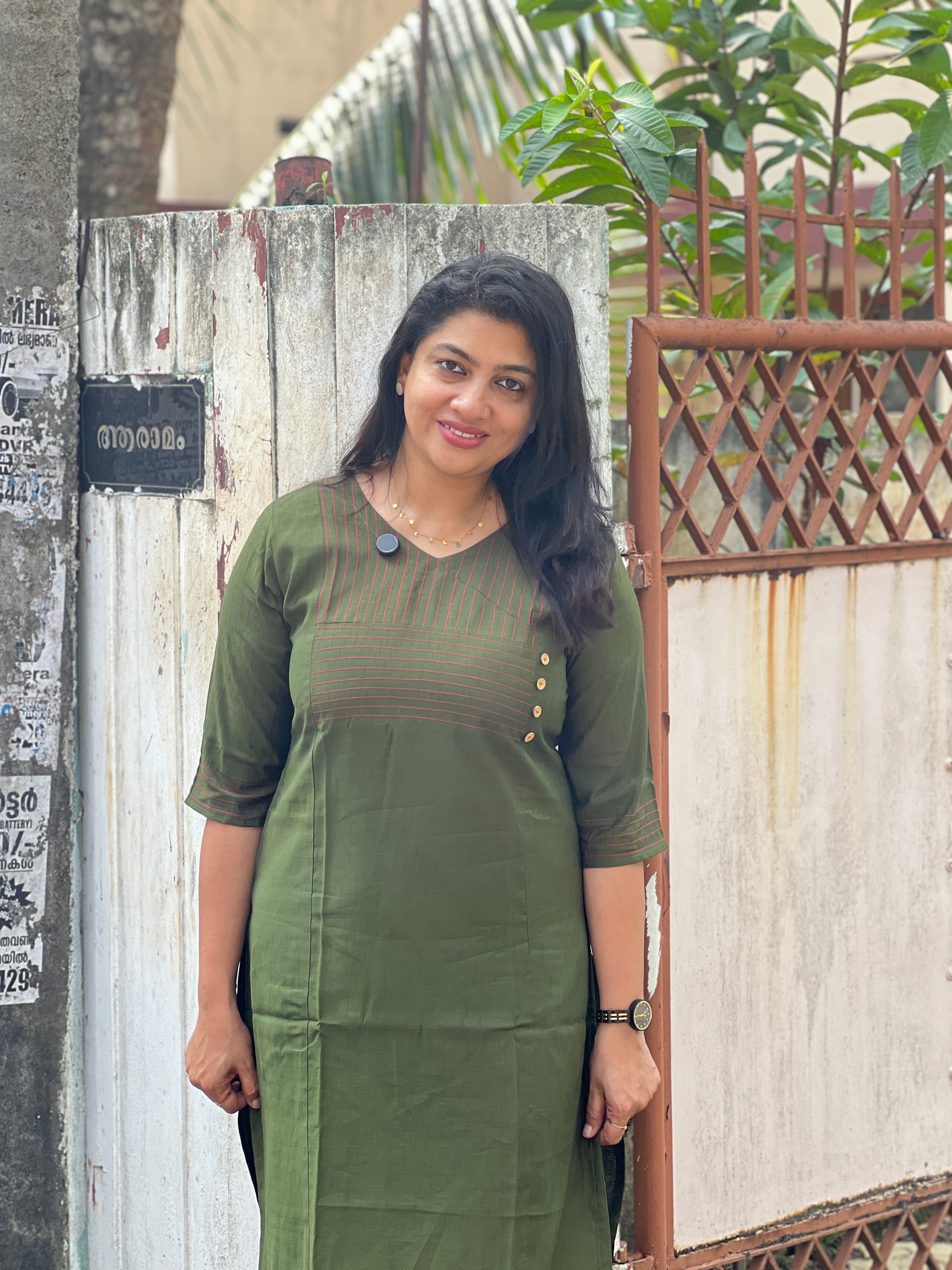 Running Stitch Detailed Rayon Finish Kurta | RMLA285