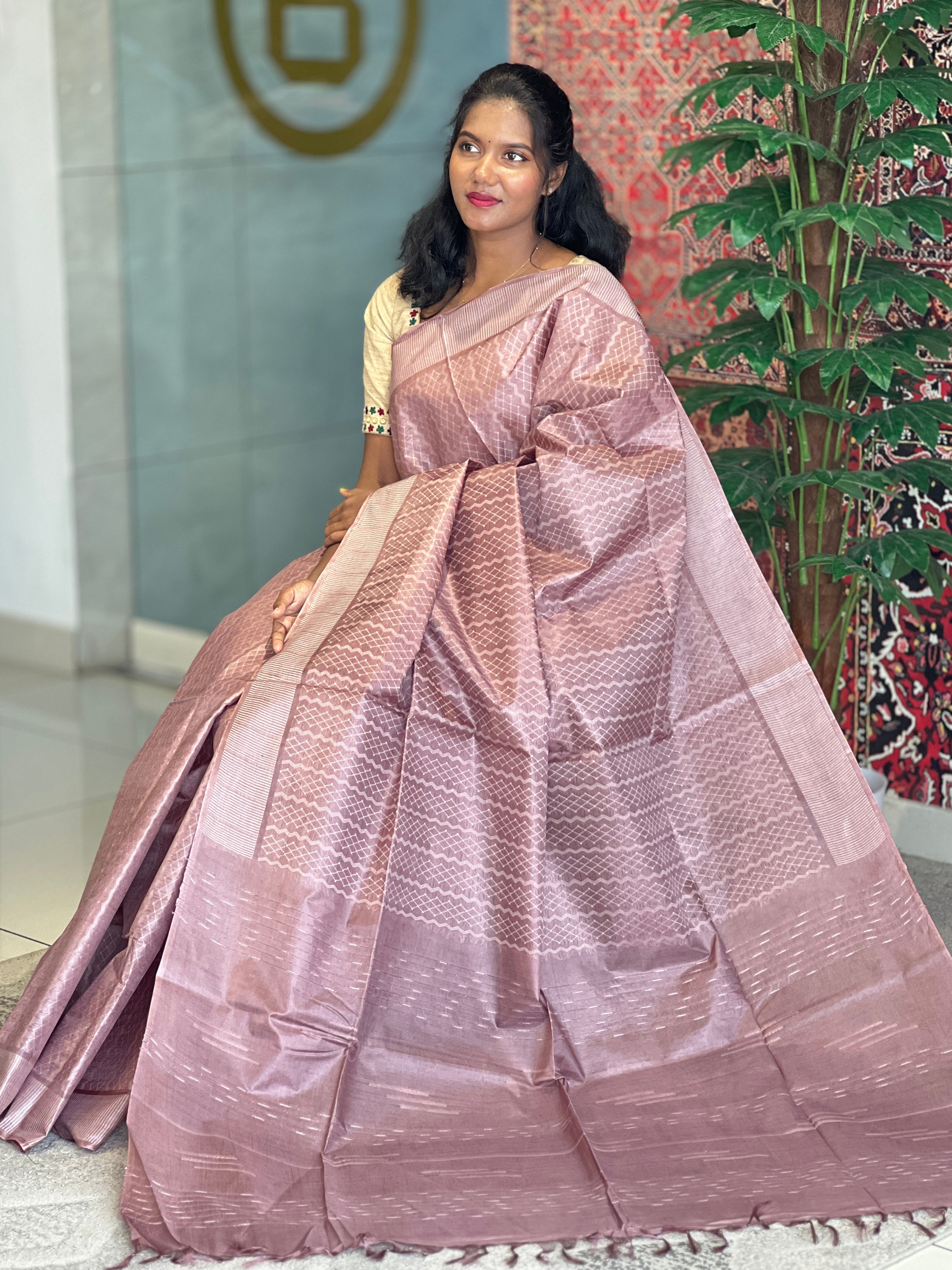 Thread Weaving Geometric Patterned Semi Tussar Saree | PNS161