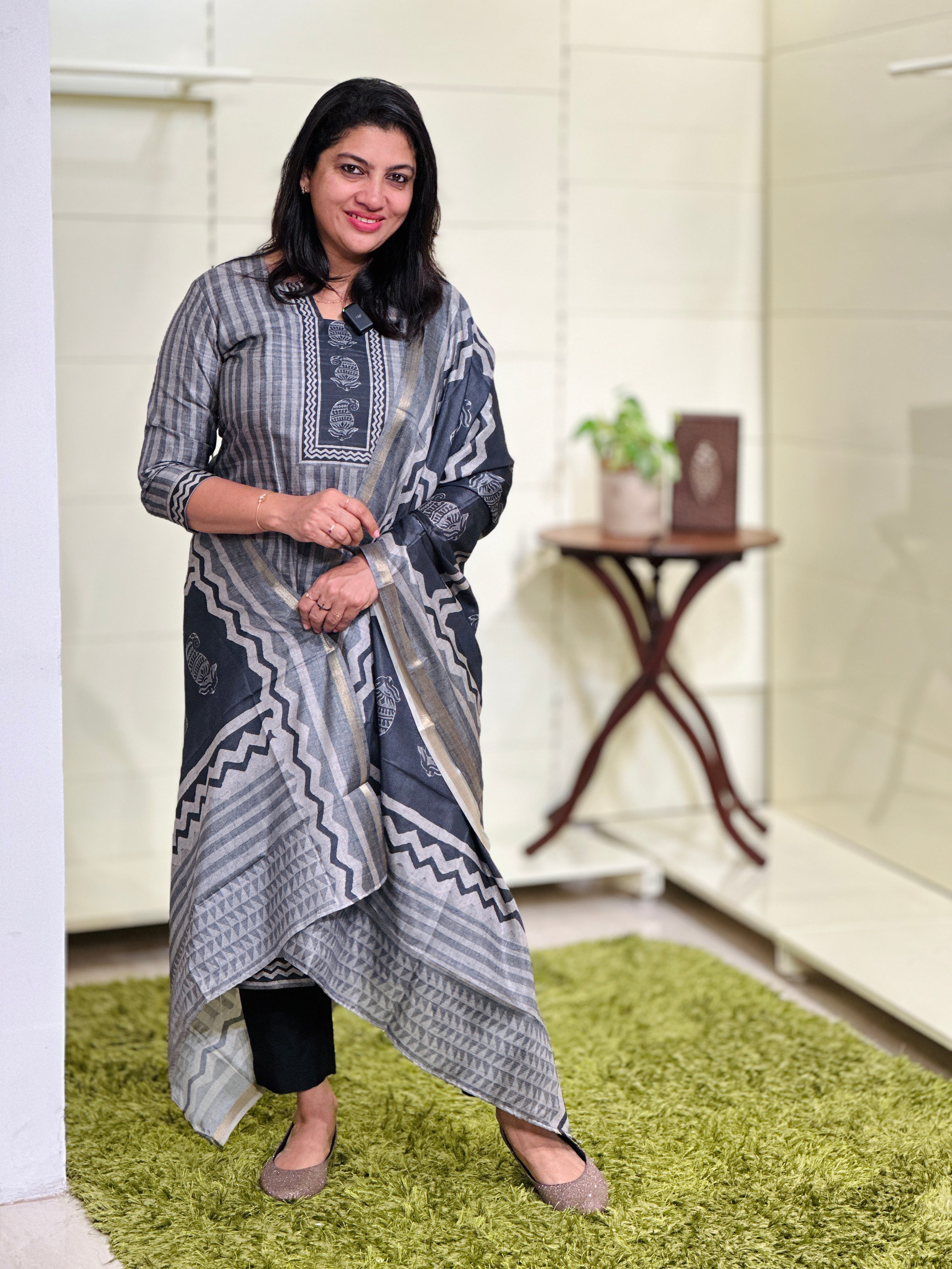 Block Printed Semi Tussar Unstitched Salwar Set (Without Bottom) | SSN436