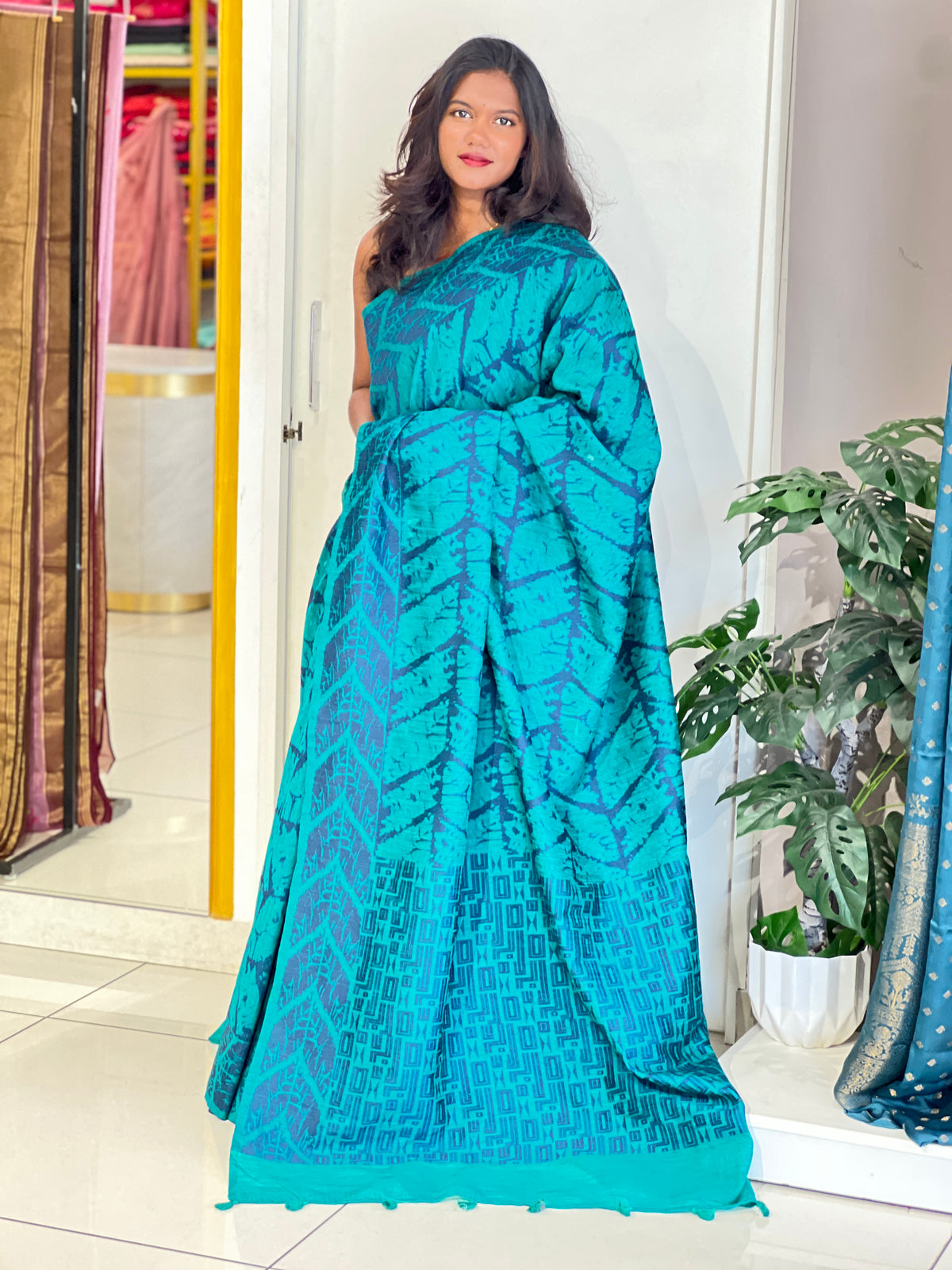 Abstract Pattern Semi Jute Saree | YNG1636