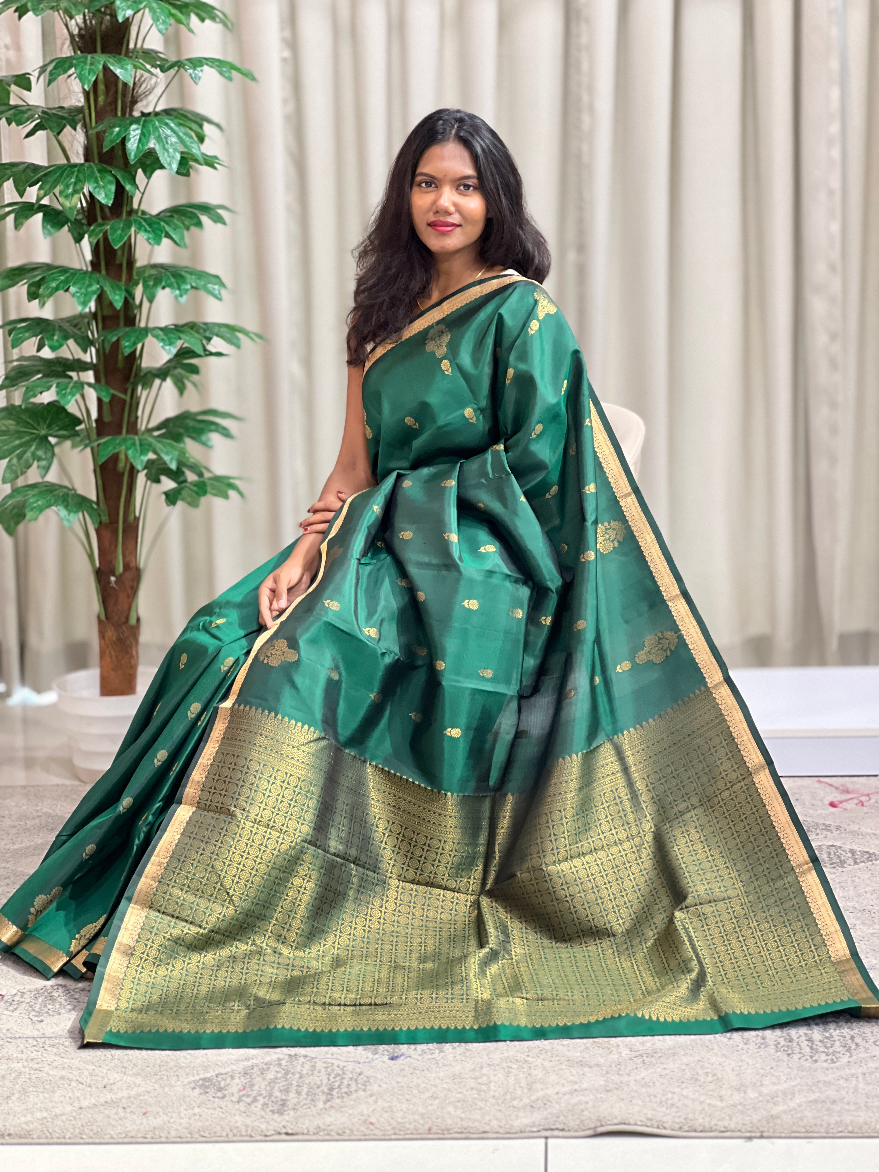 Floral Buta Woven Soft Silk Saree | SMT132