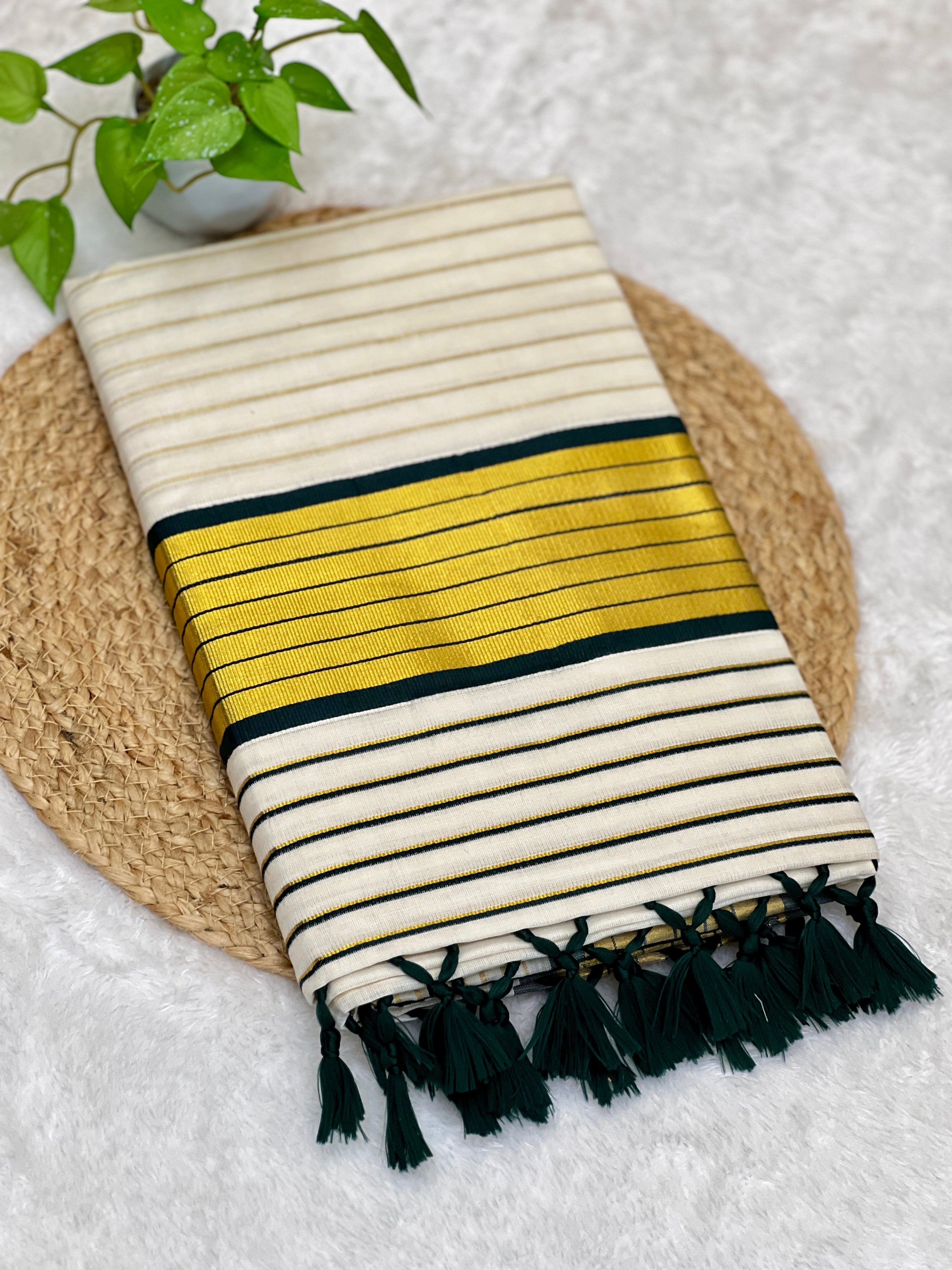 Stripe Weaving Patterned Kerala Cotton Saree | GAT316