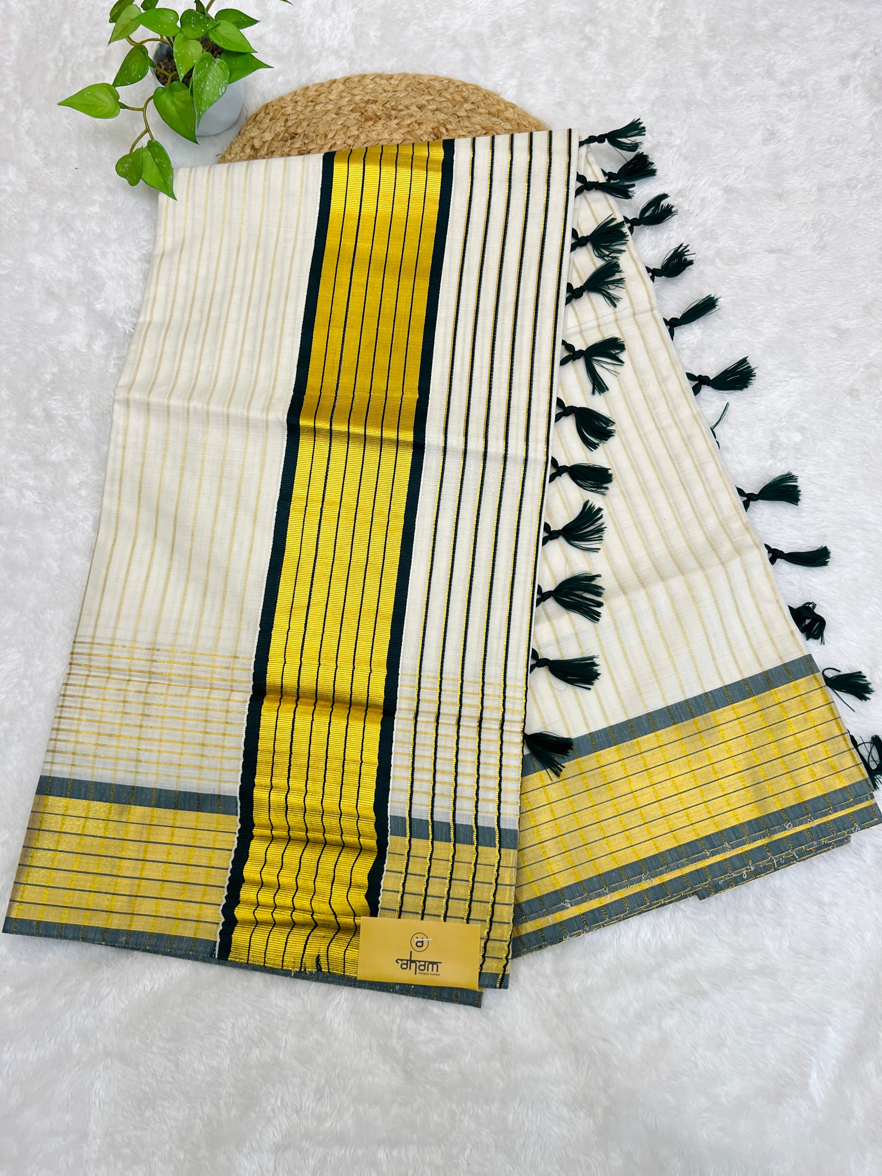 Stripe Weaving Patterned Kerala Cotton Saree | GAT316