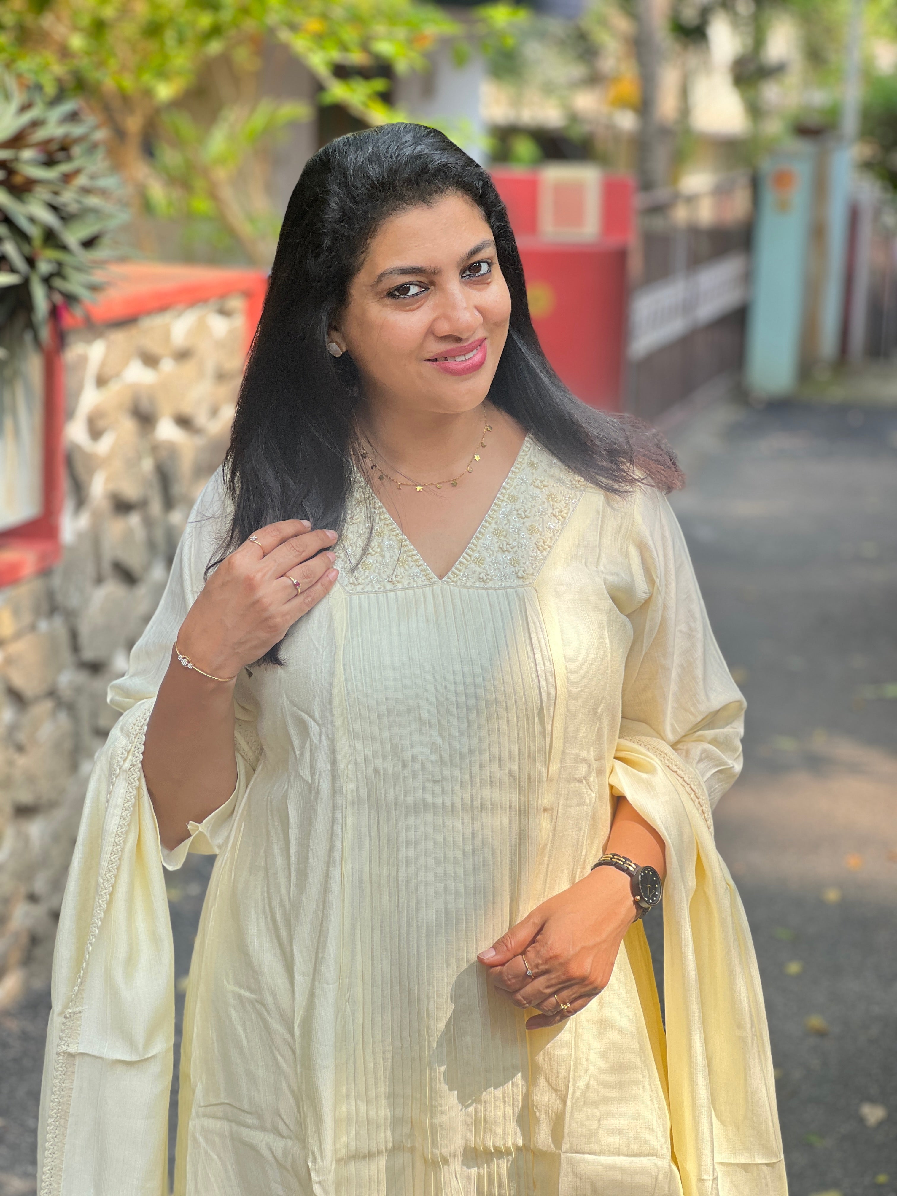 Sequins With Sugar Beads Embroidered Semi Tussar Kurta Set | SLM131