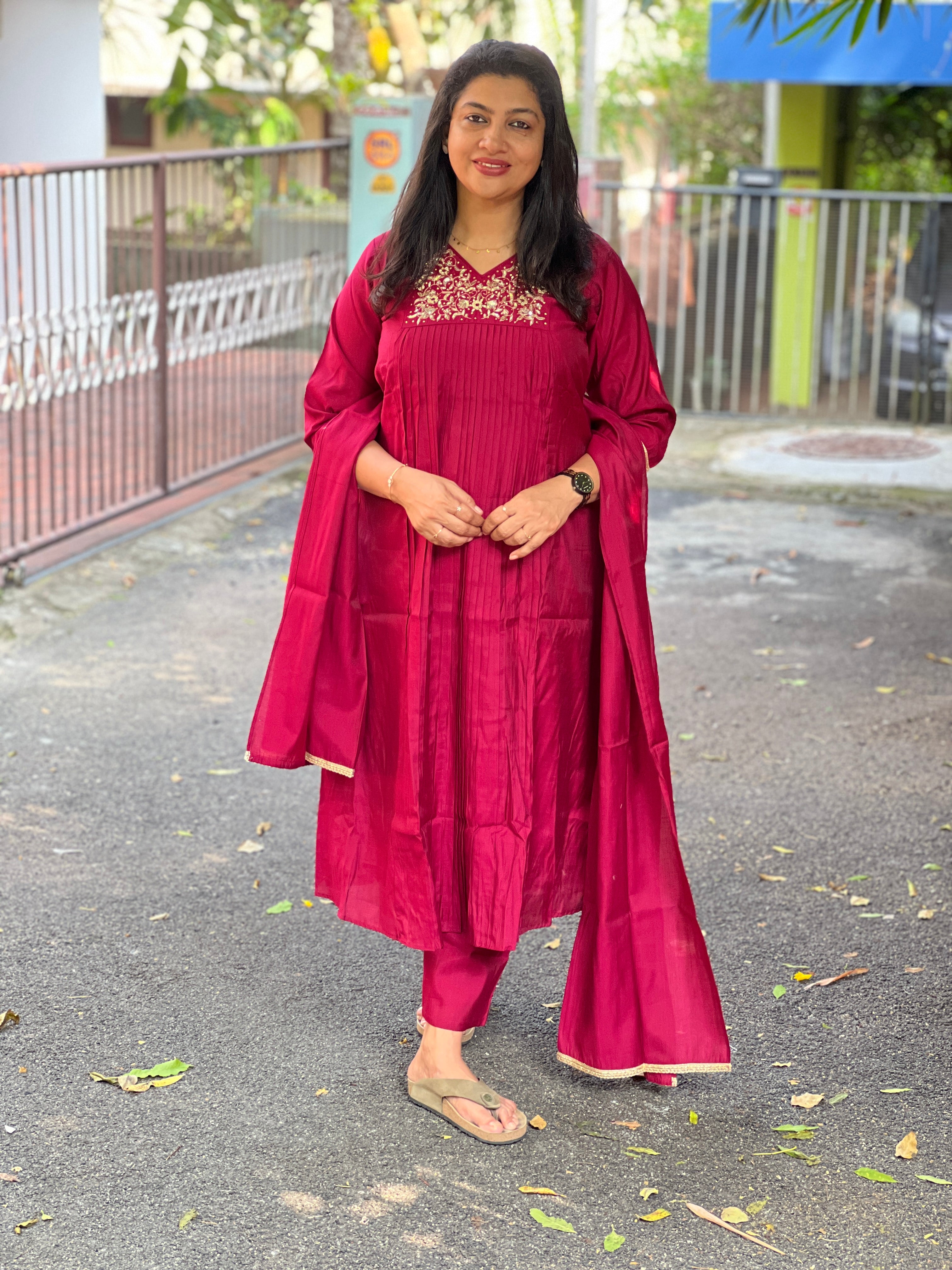 Hand Work Detailed Semi Silk Kurta Set | SLM129