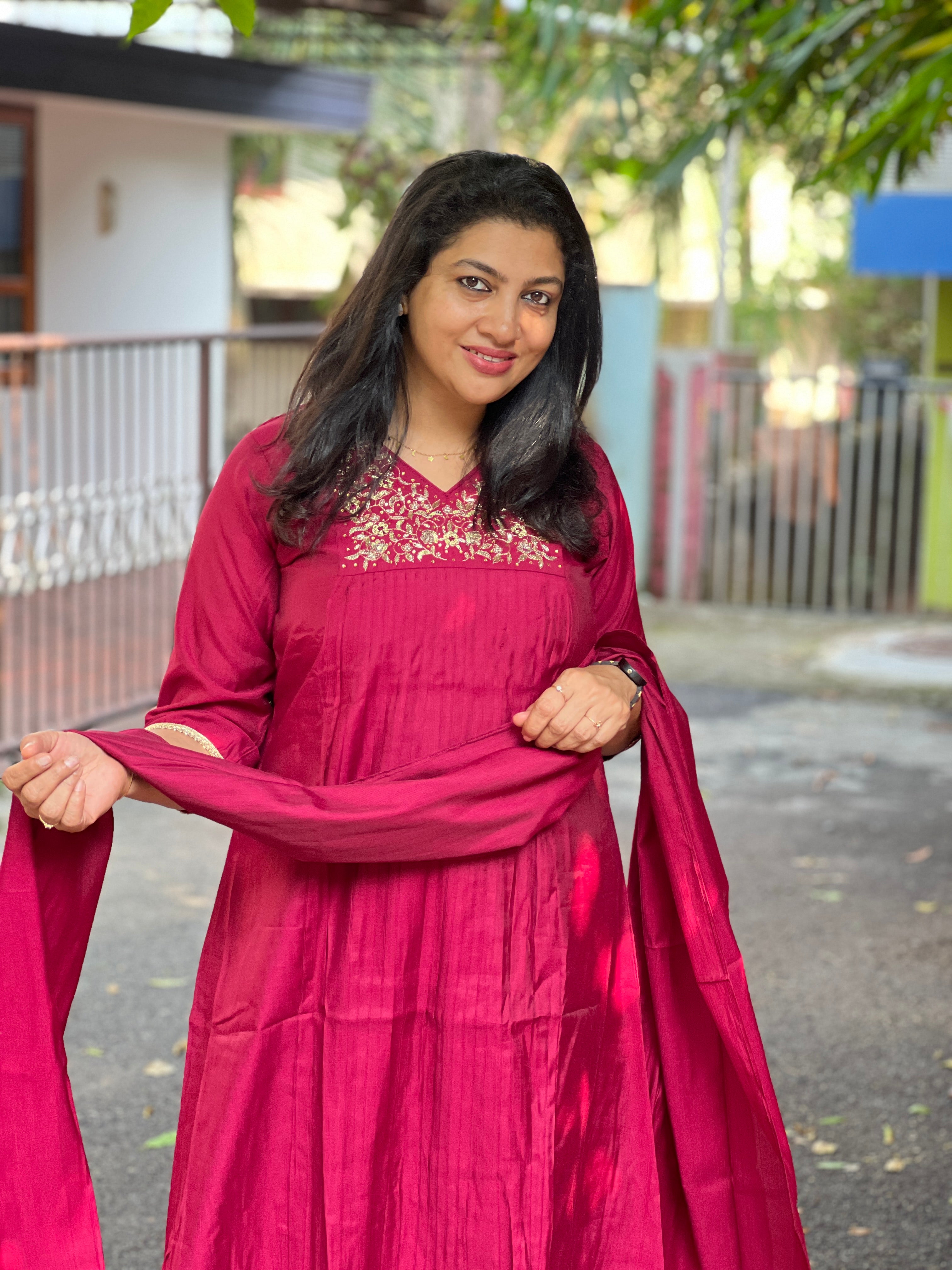 Hand Work Detailed Semi Silk Kurta Set | SLM129