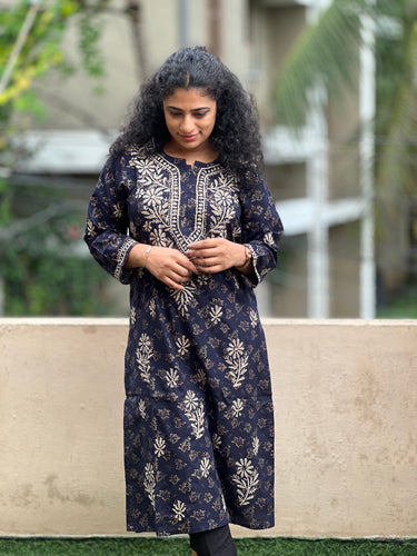 Hand Chikankari Rayon Kurta | SRC148