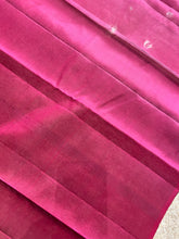 Traditional Patterned Golden Zari Woven Soft Silk Saree | TT245
