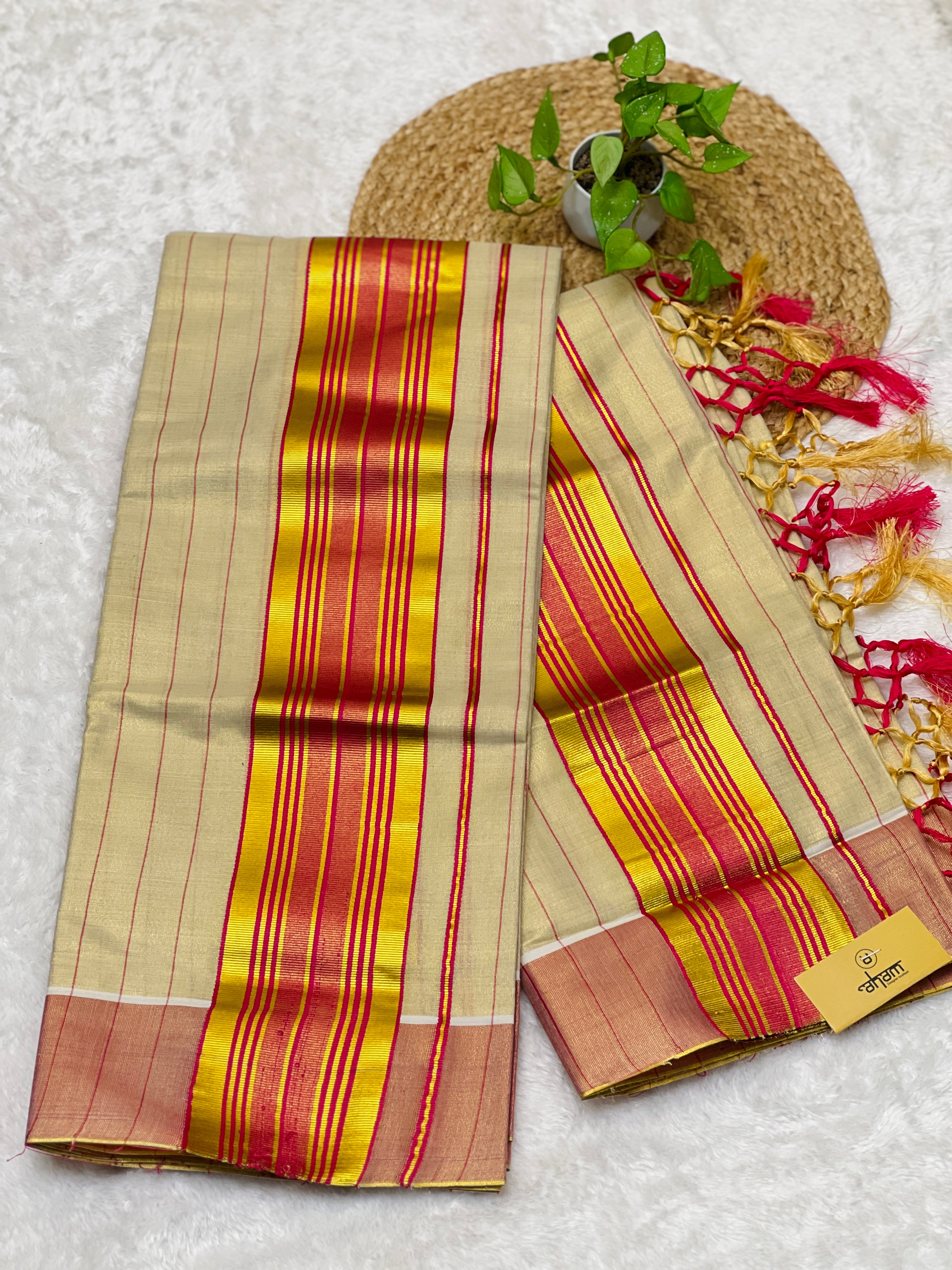 Stripe Weaving Patterned Tissue Set Mundu | GAT375