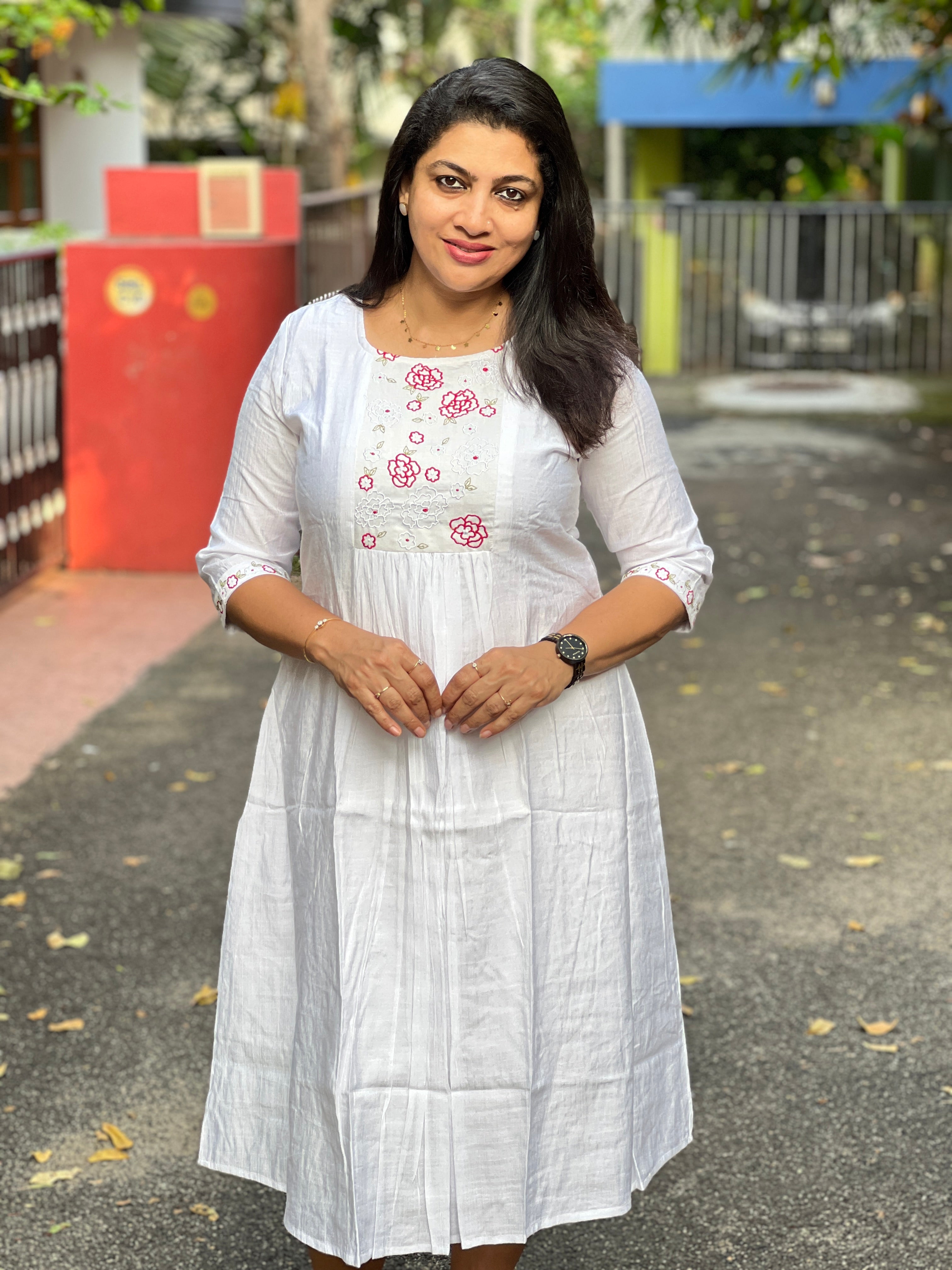 Floral Computerized Embroidered Rayon Cotton Kurta | VSI131