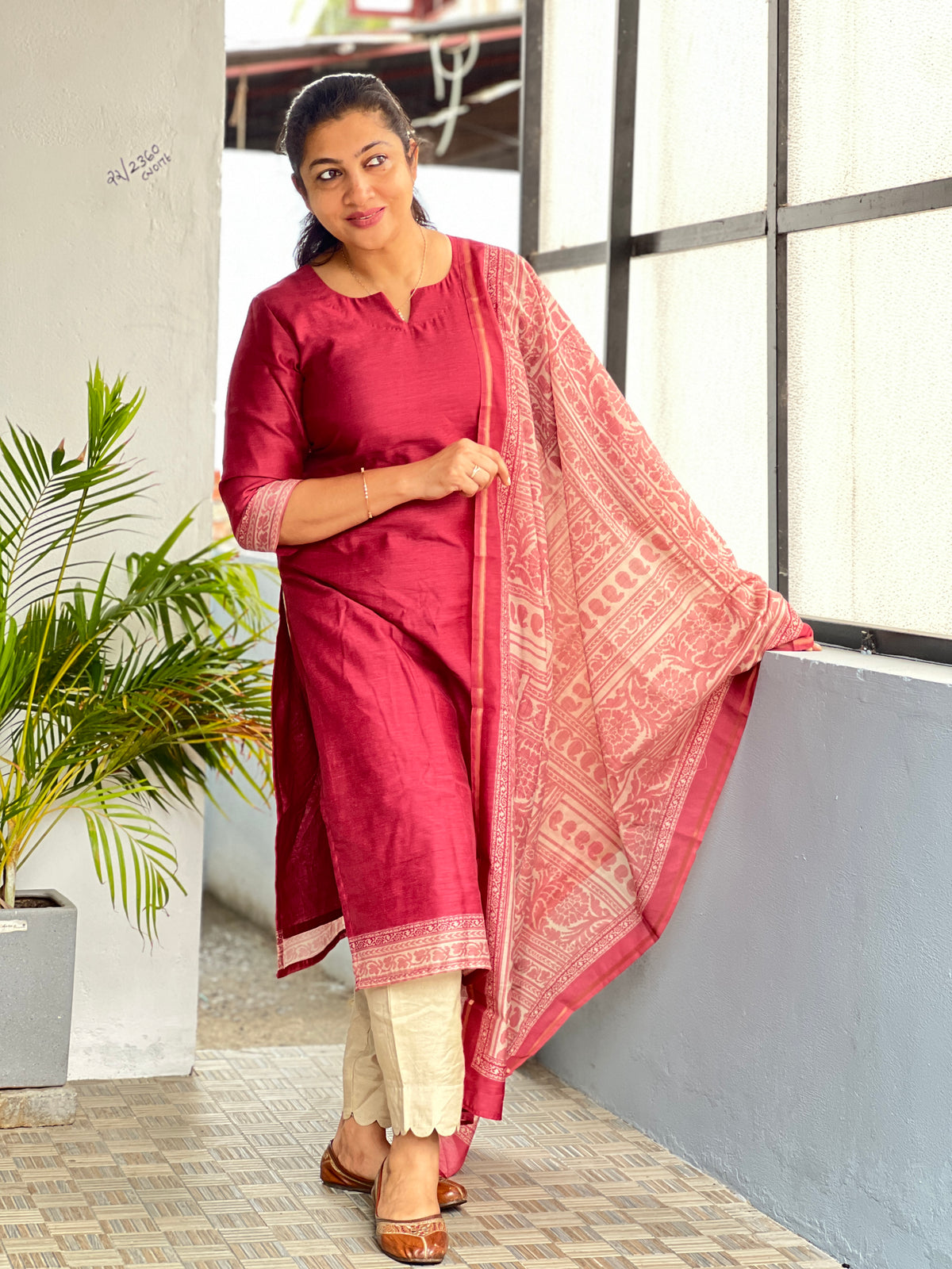 Jamdani Weaved Pattern Semi Tussar Salwar Set | SSN575