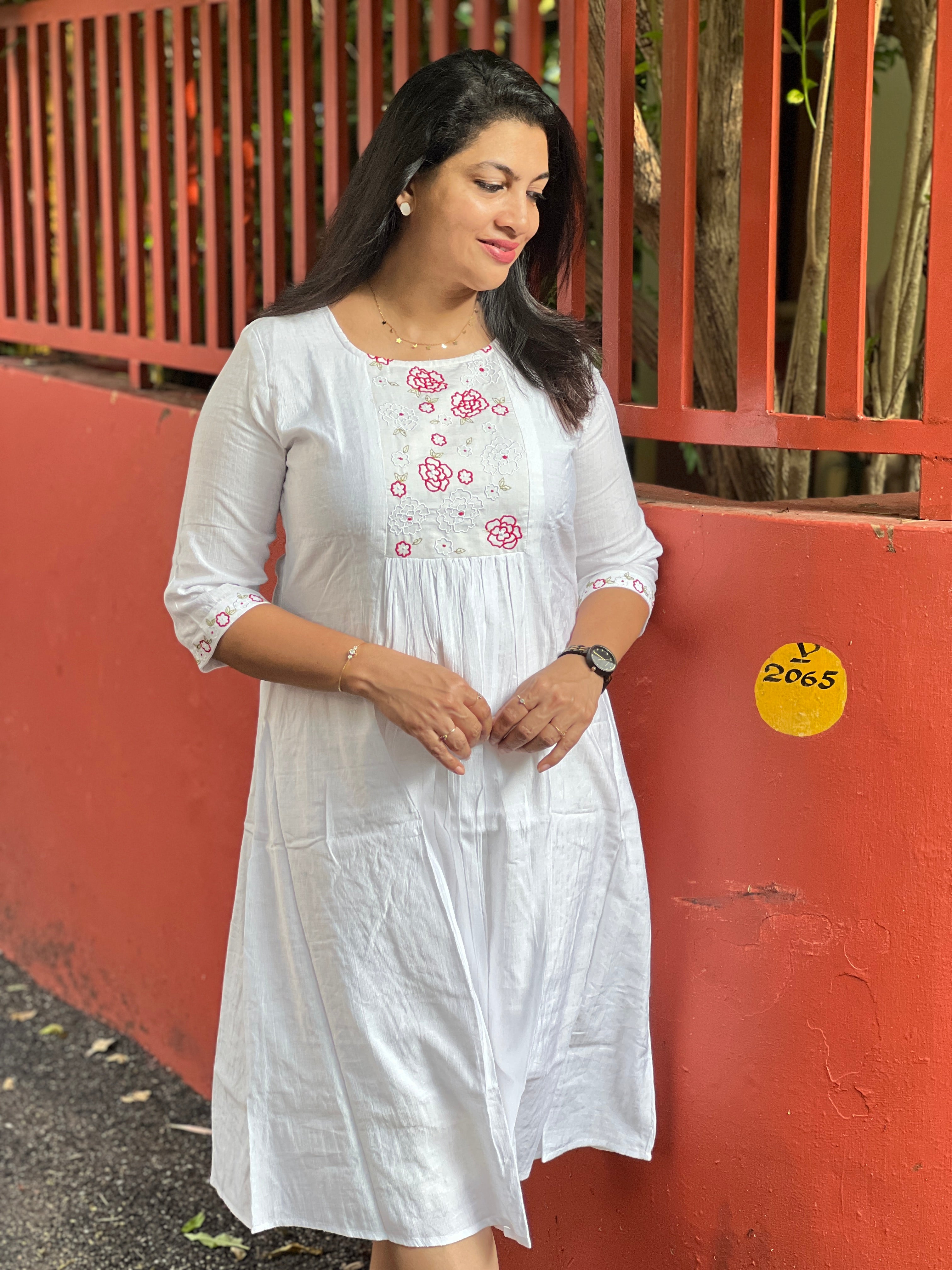 Floral Computerized Embroidered Rayon Cotton Kurta | VSI131