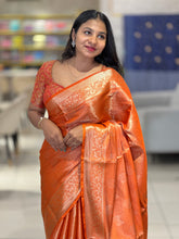Golden Zari Weaved Leaf Patterned Banarasi Silk Saree | NN343