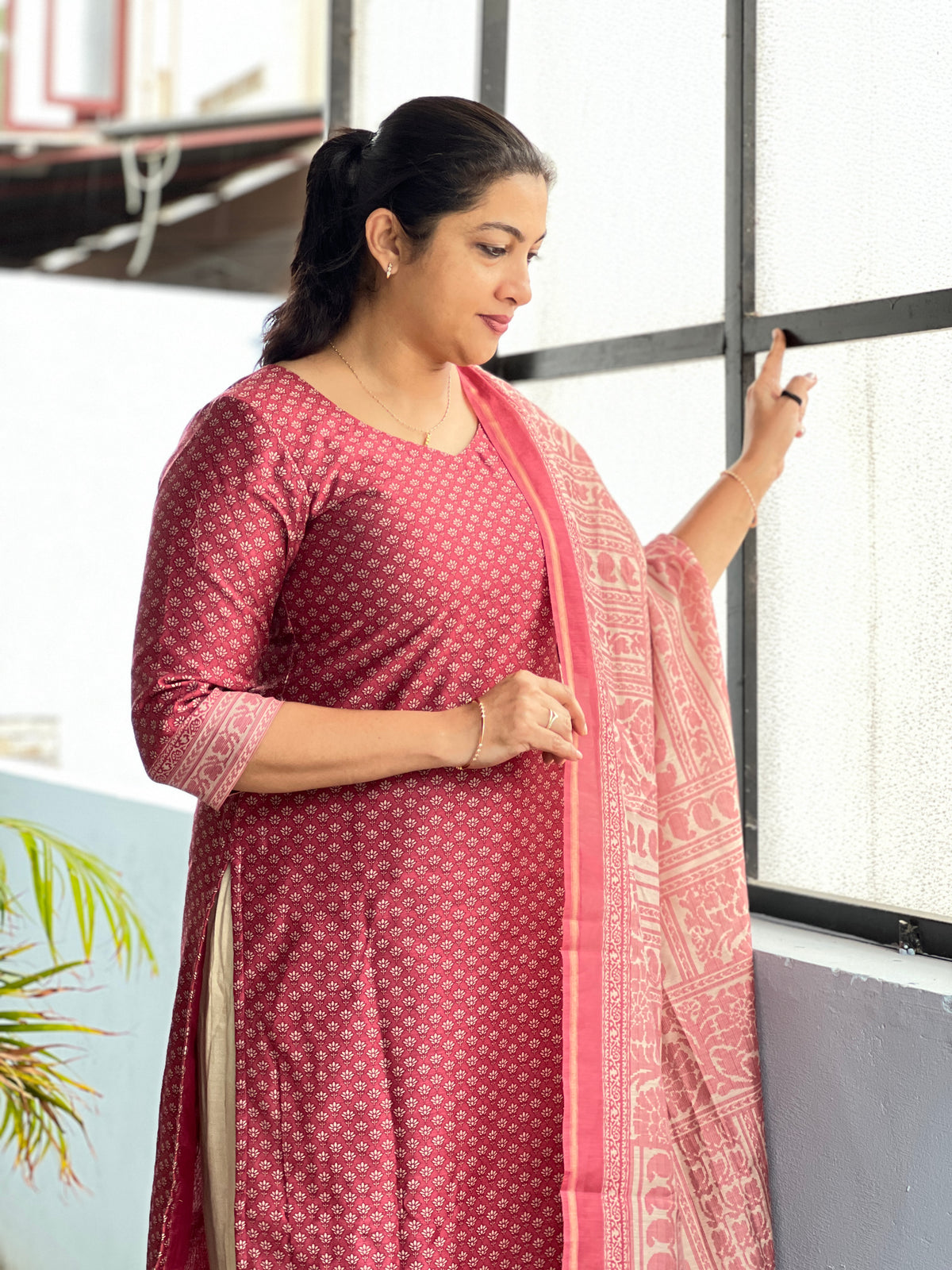 Floral Printed Pattern Semi Tussar Salwar Set | SSN536