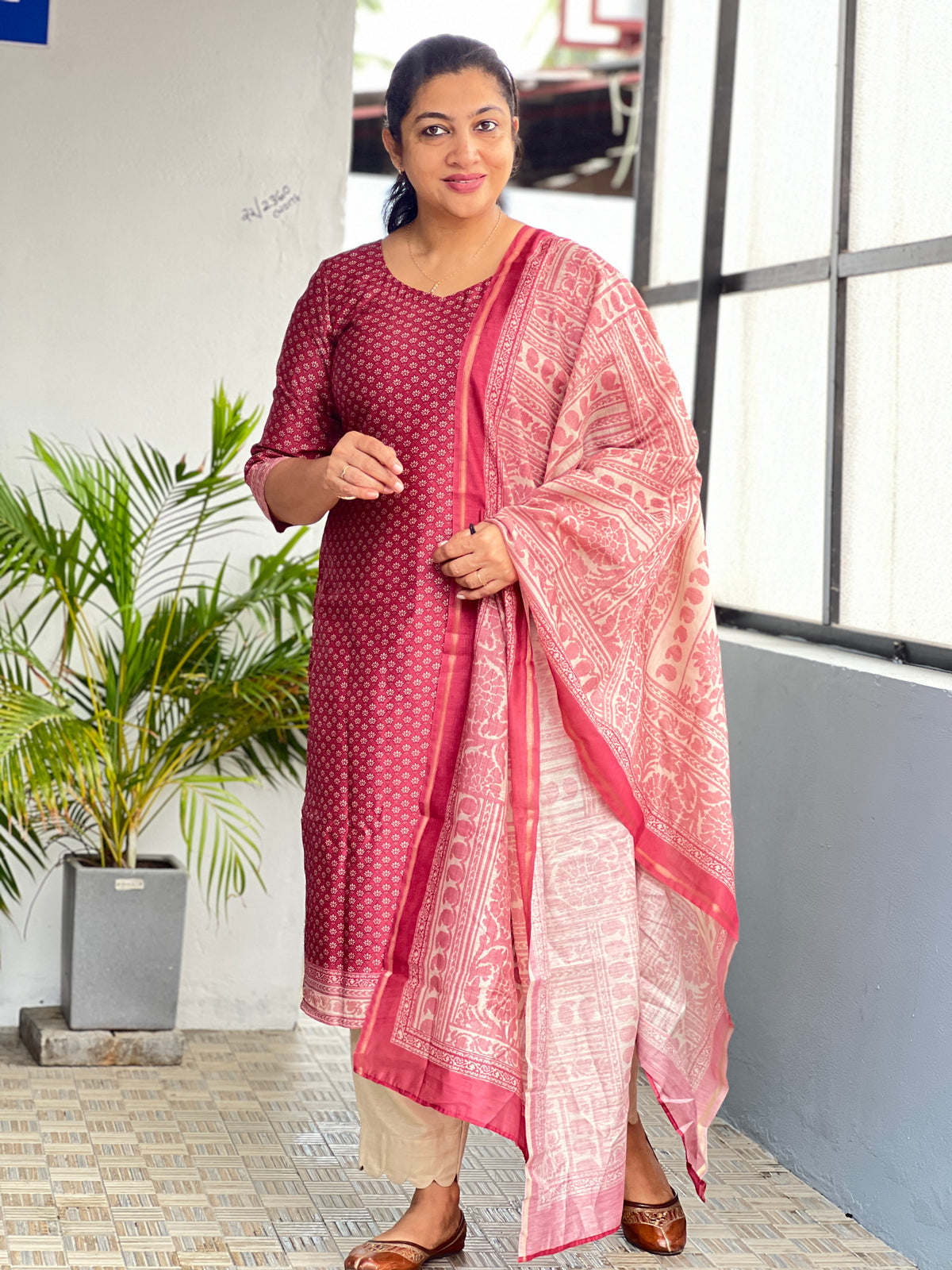 Floral Printed Pattern Semi Tussar Salwar Set | SSN536