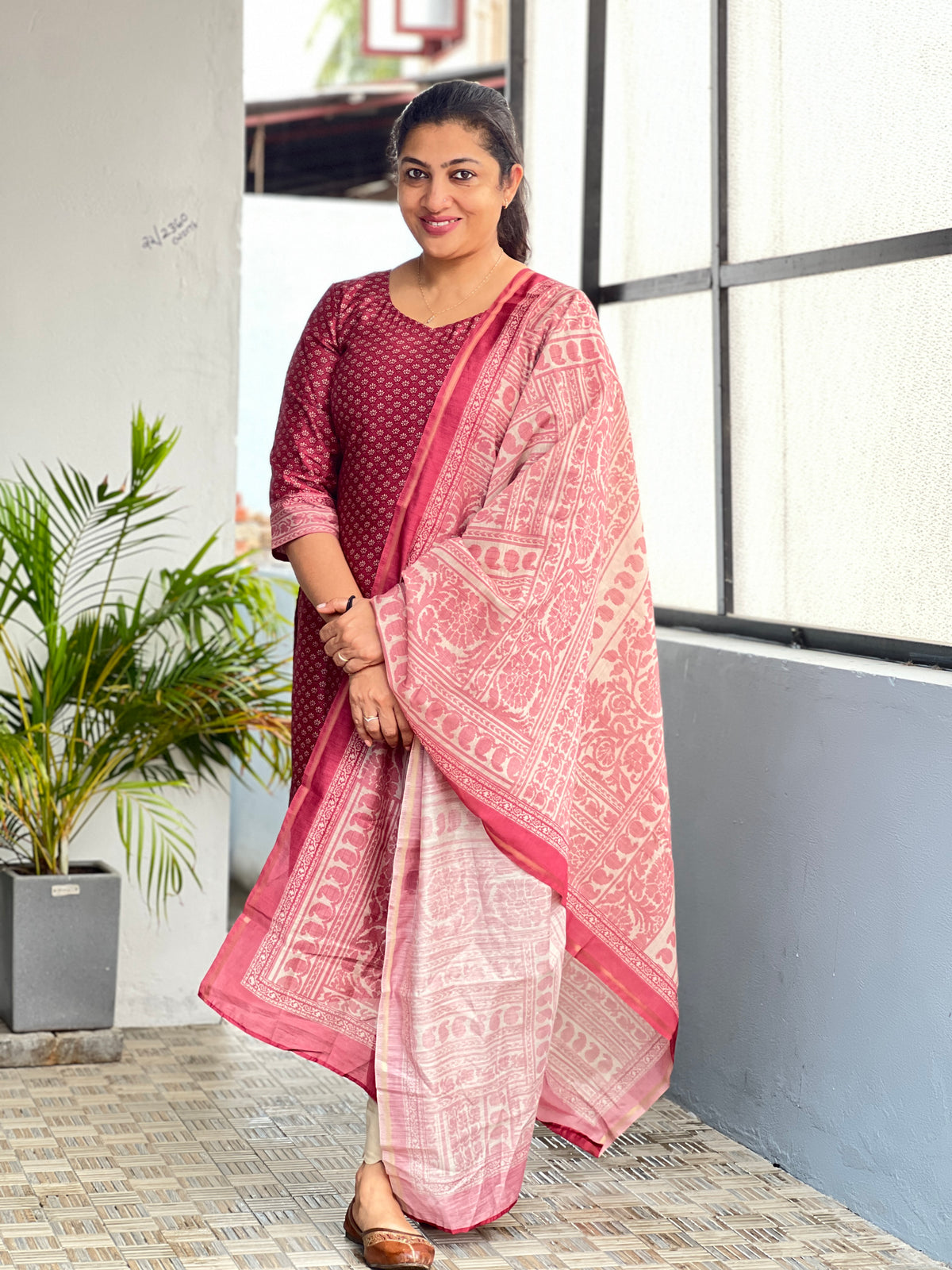 Floral Printed Pattern Semi Tussar Salwar Set | SSN536