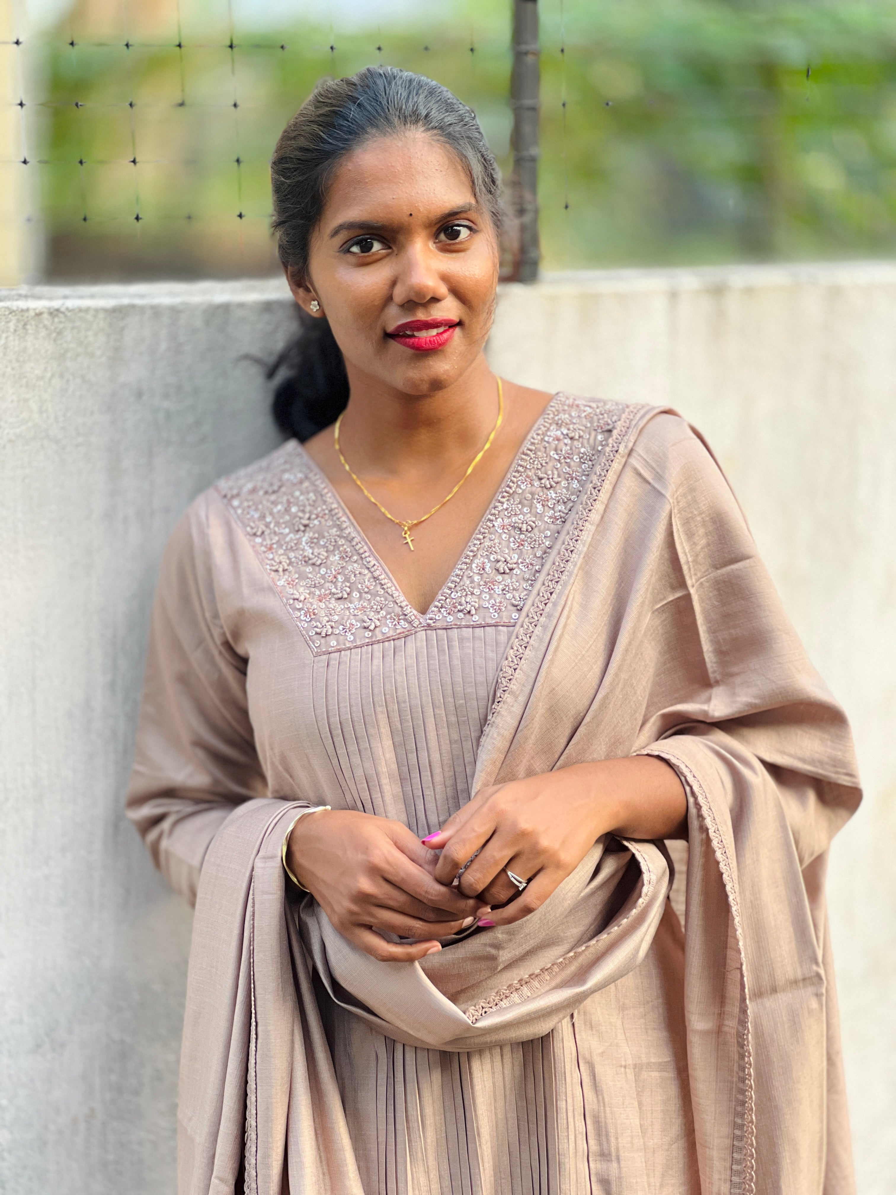 Sequins With Sugar Beads Embroidered Semi Tussar Kurta Set | SLM130