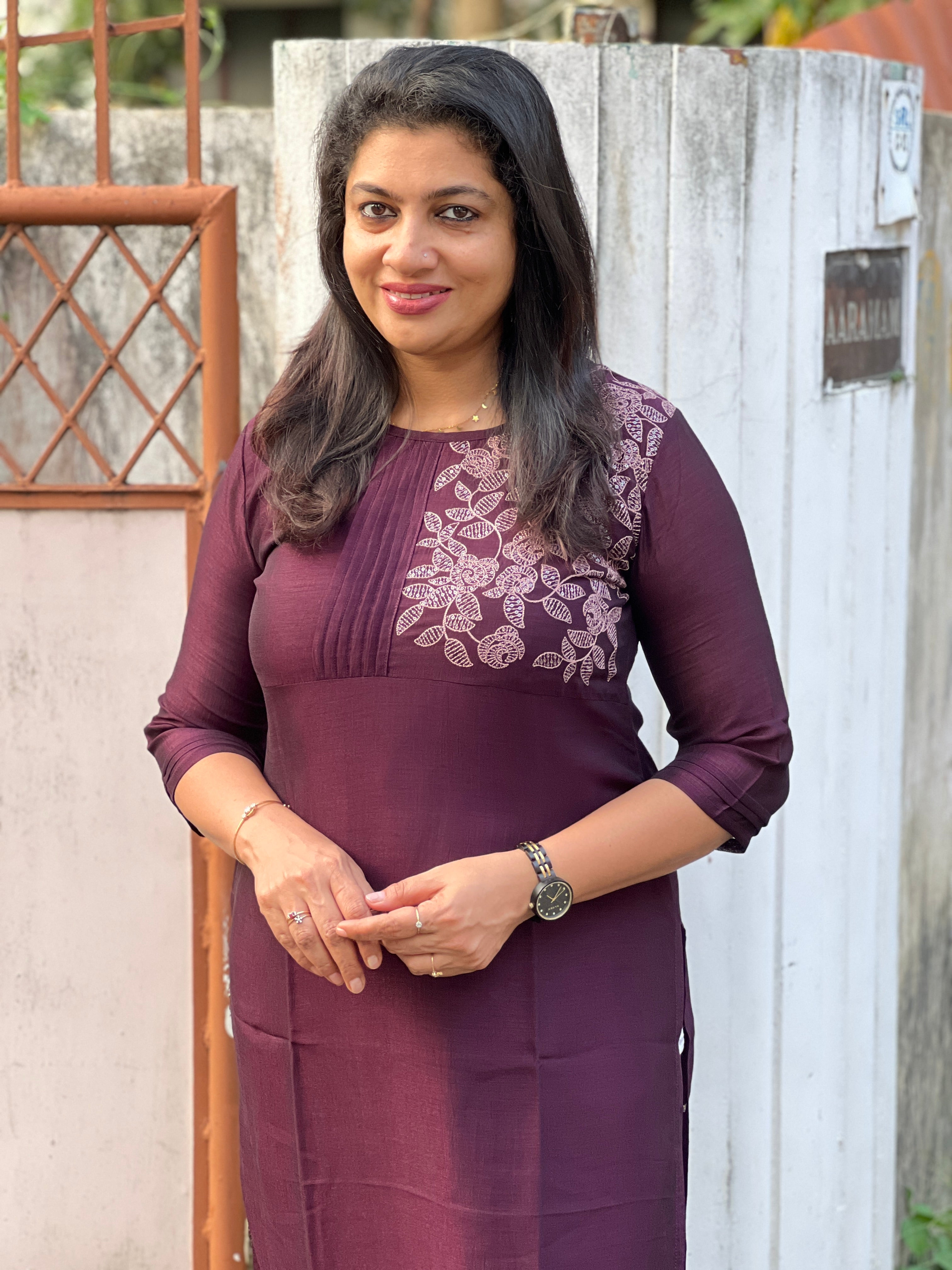 Embroidery With Sequins Detailed Vijithra Silk Kurta | VSI125