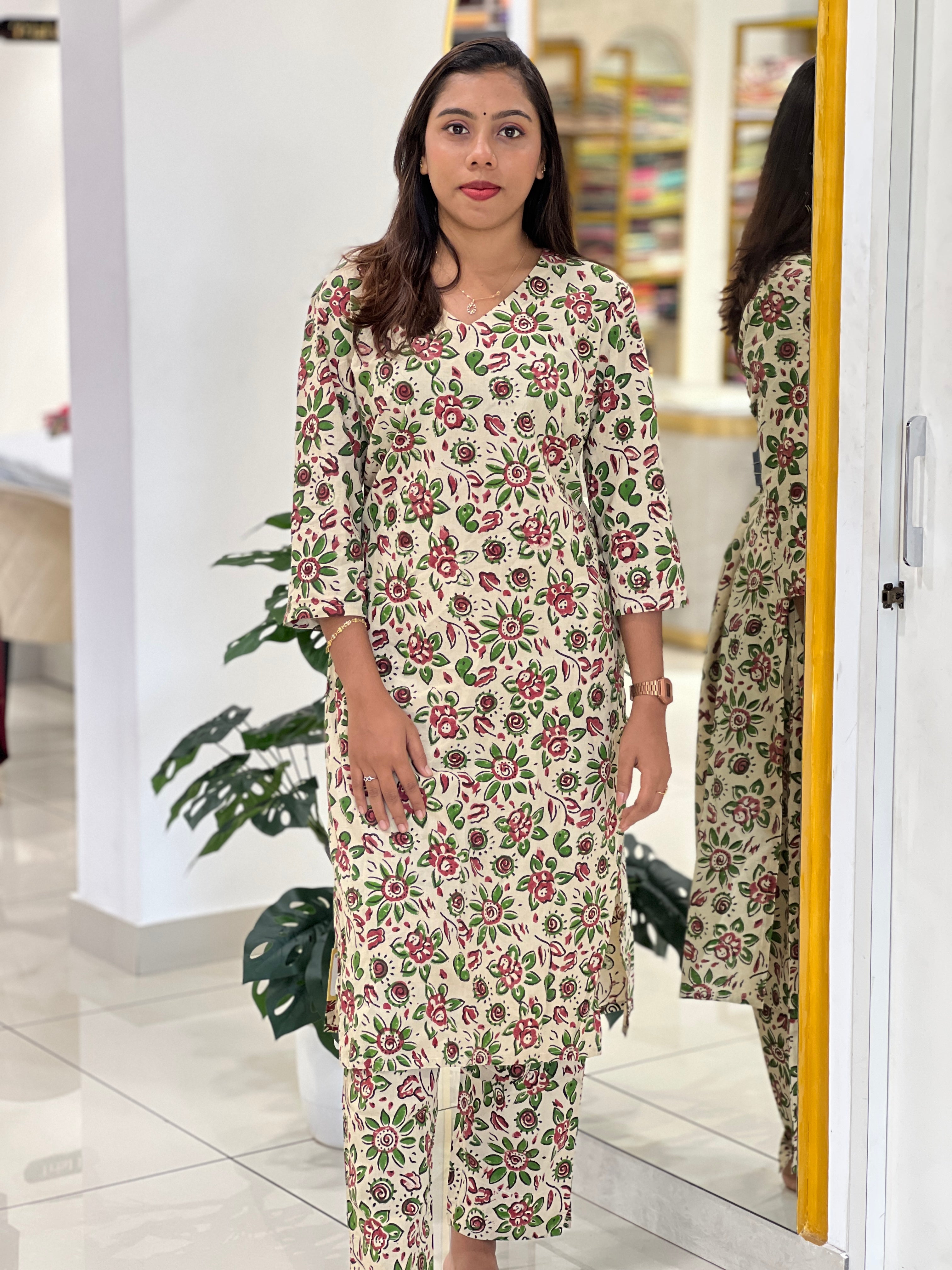 Floral Printed Cotton Kurta Set | DNT859