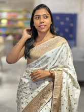 Traditional Butta Weaved Semi Banarasi Saree | KSS112