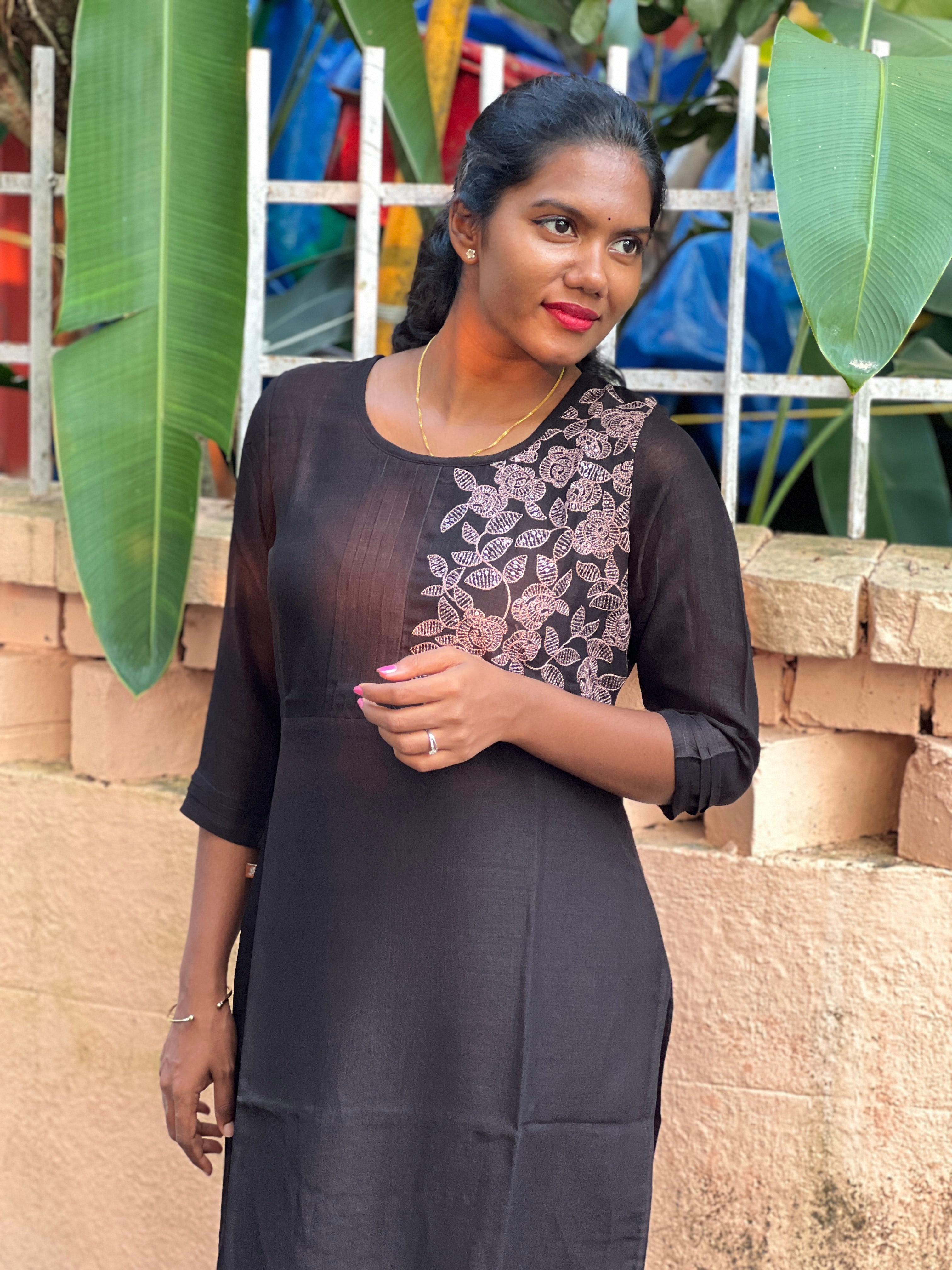 Embroidery With Sequins Detailed Vijithra Silk Kurta | VSI124