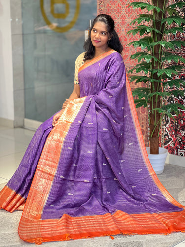Zari Check Patterned Semi Banarasi Saree | NN359
