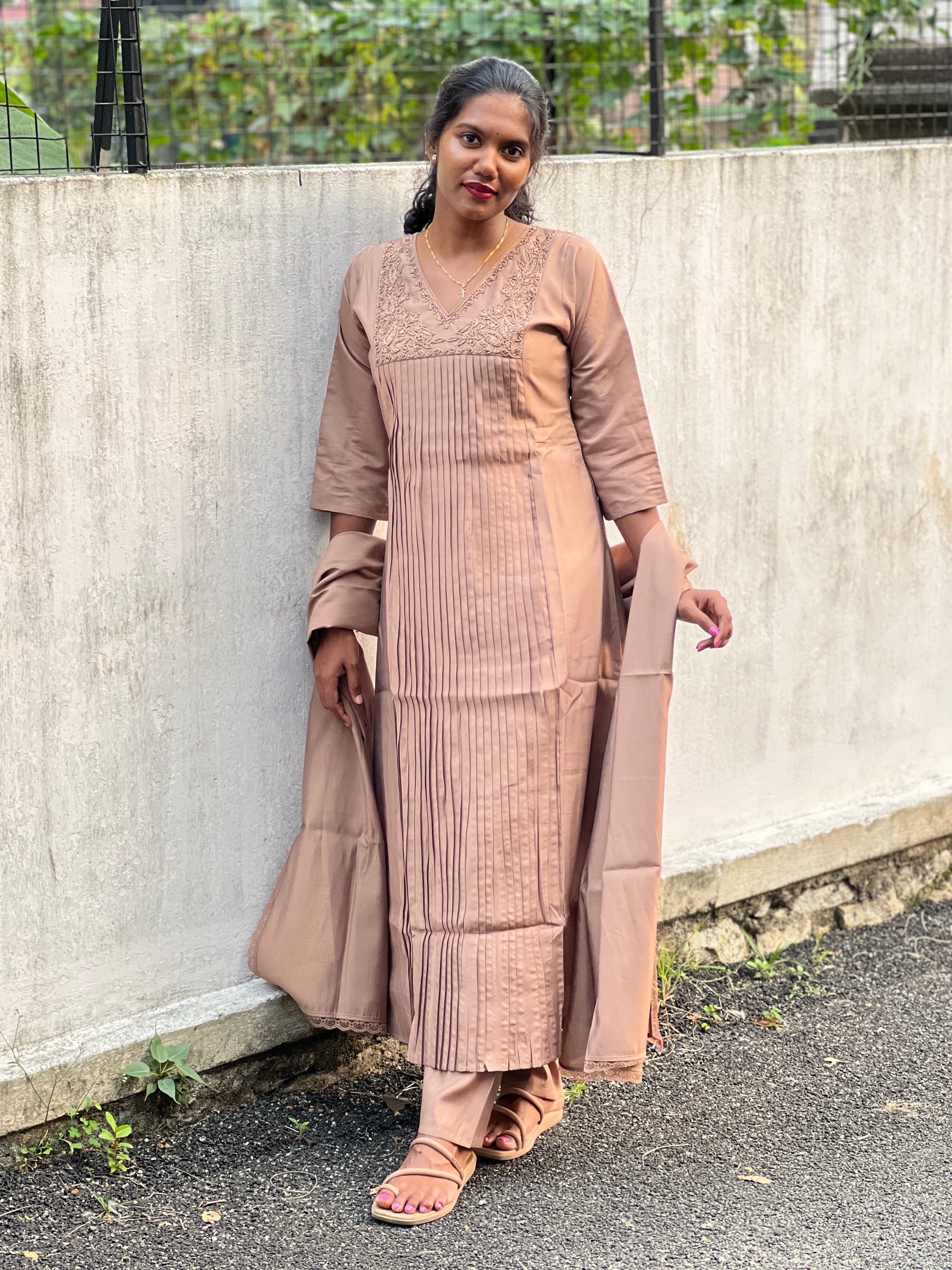 Sugar Beads & Thread Embroidered Semi Tussar Kurta Set | SLM135