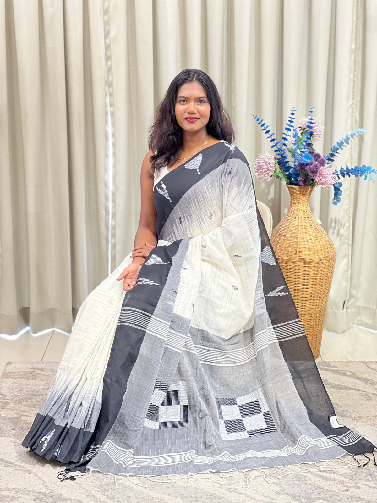 Geometric Pattern Cotton Saree | SA193