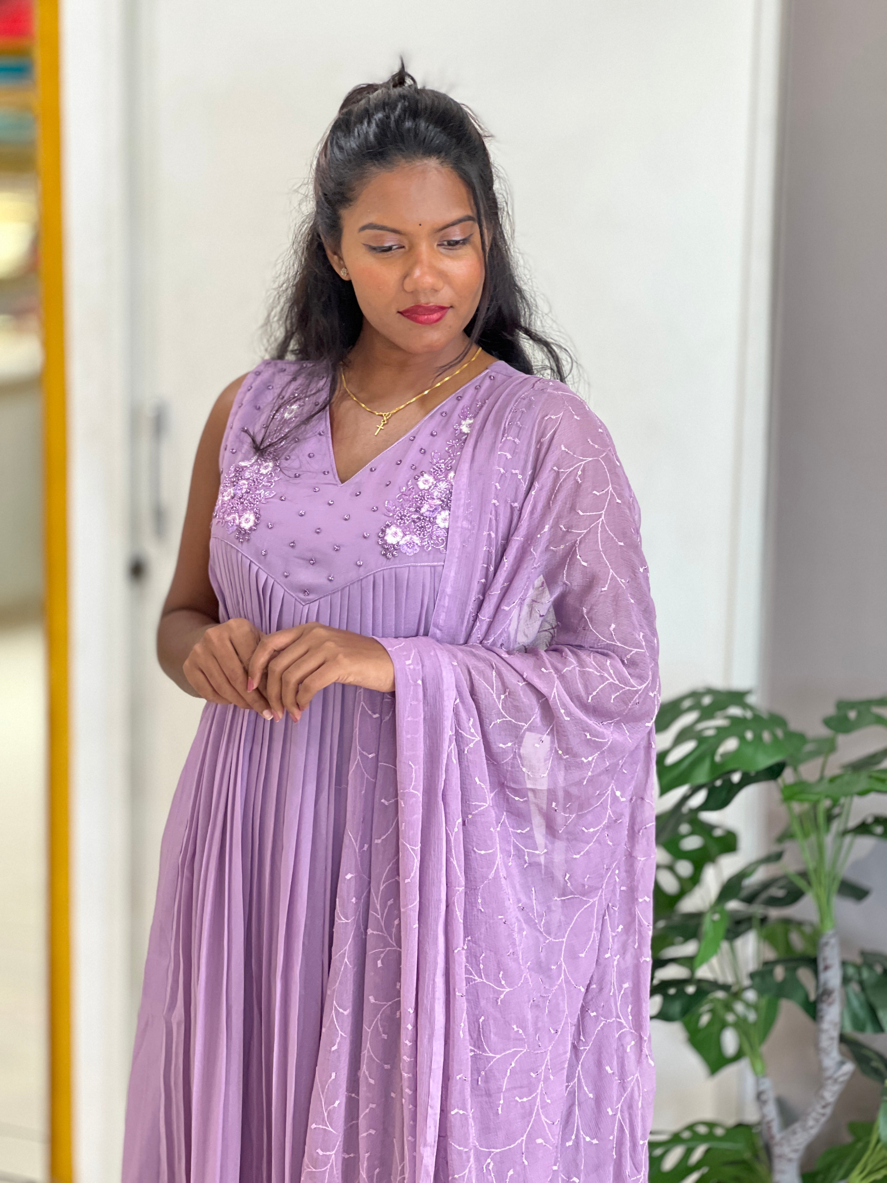 Handwork Detailed Chinnon Kurta Set | BR112