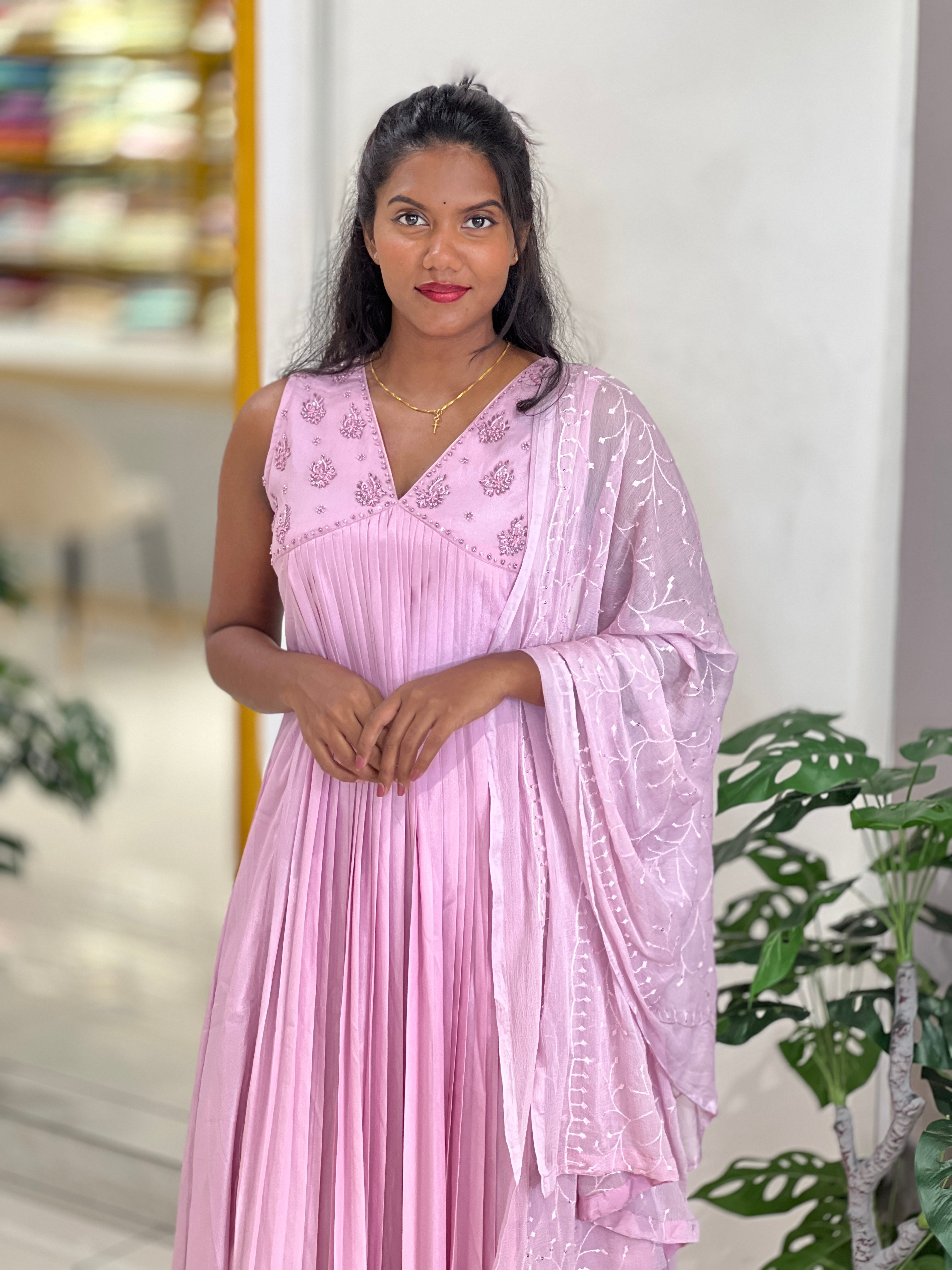 Handwork Detailed Chinnon Kurta Set | BR103