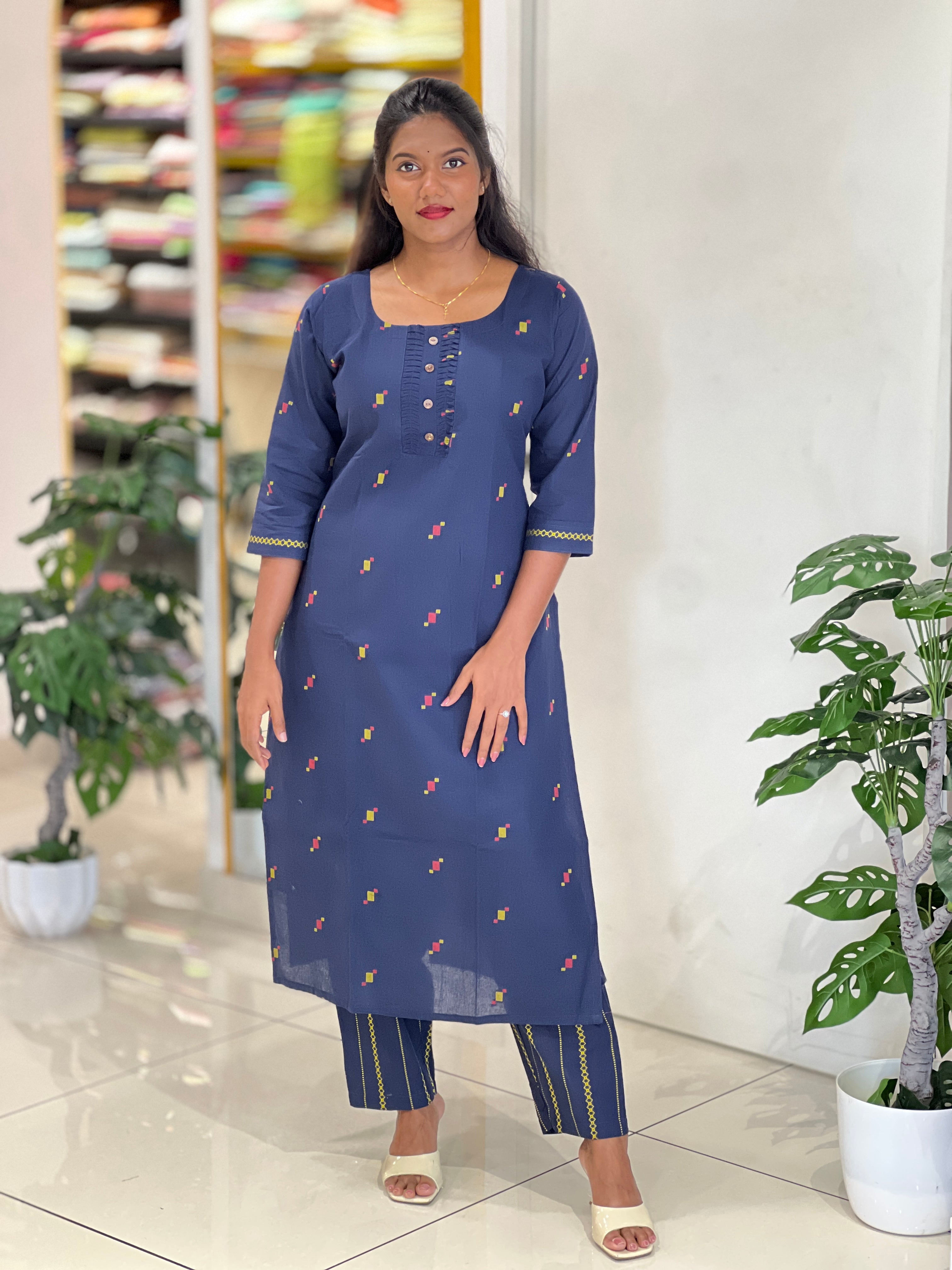 Thread Woven Buta Detailed Cotton Kurta Set | MSN208