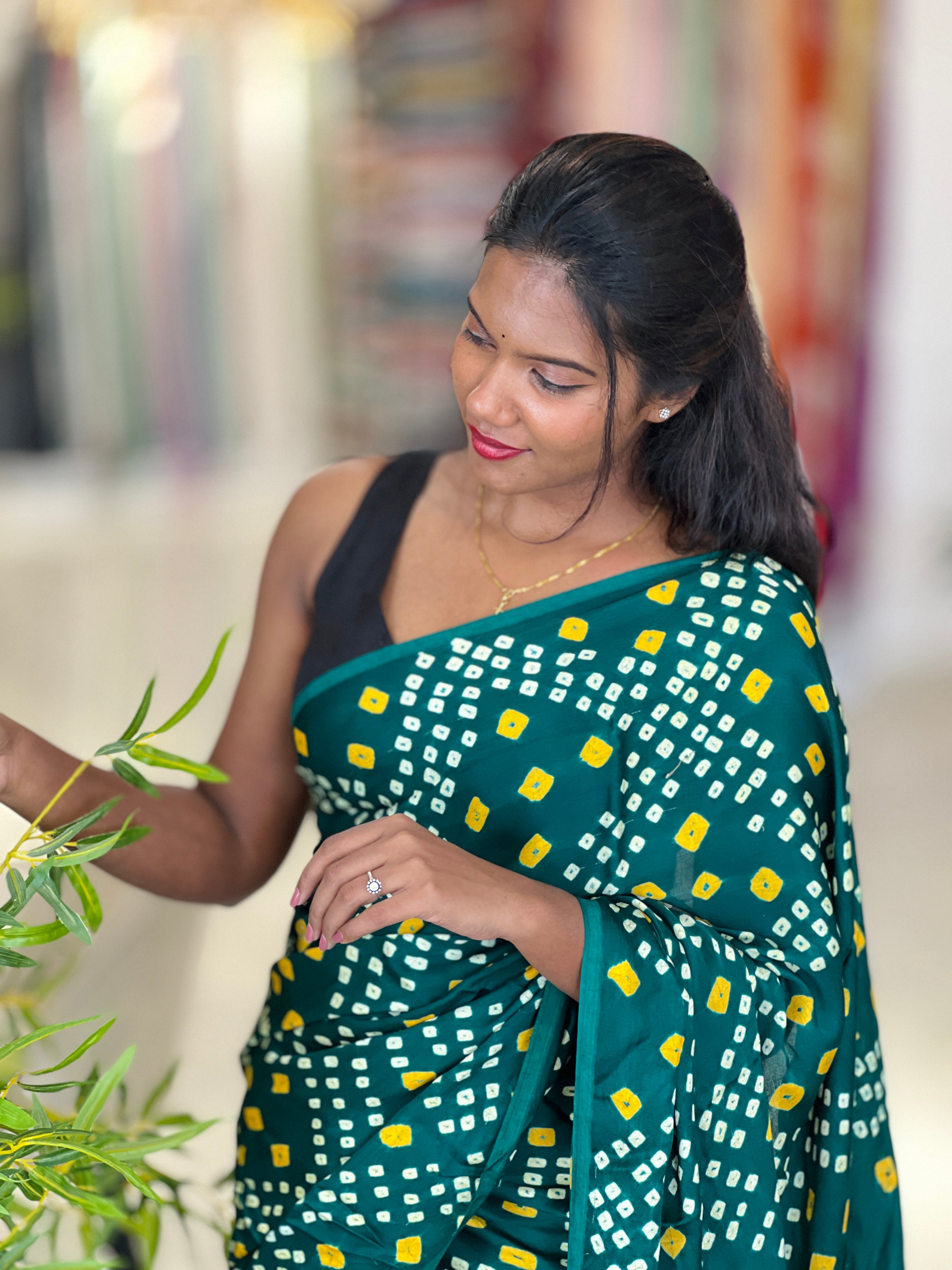 Lagdi Patta With Tie $ Dye Detailed Modal Silk Saree | MSE101